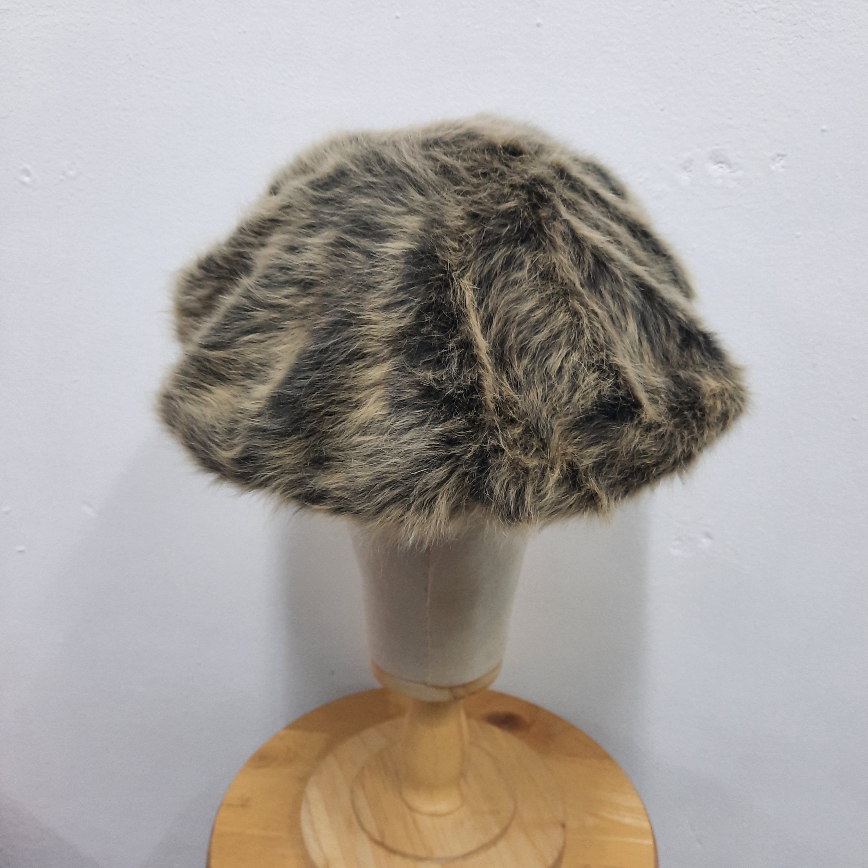 Vintage 🏔 Vintage fur beret hat Size ONE SIZE - 3 Thumbnail