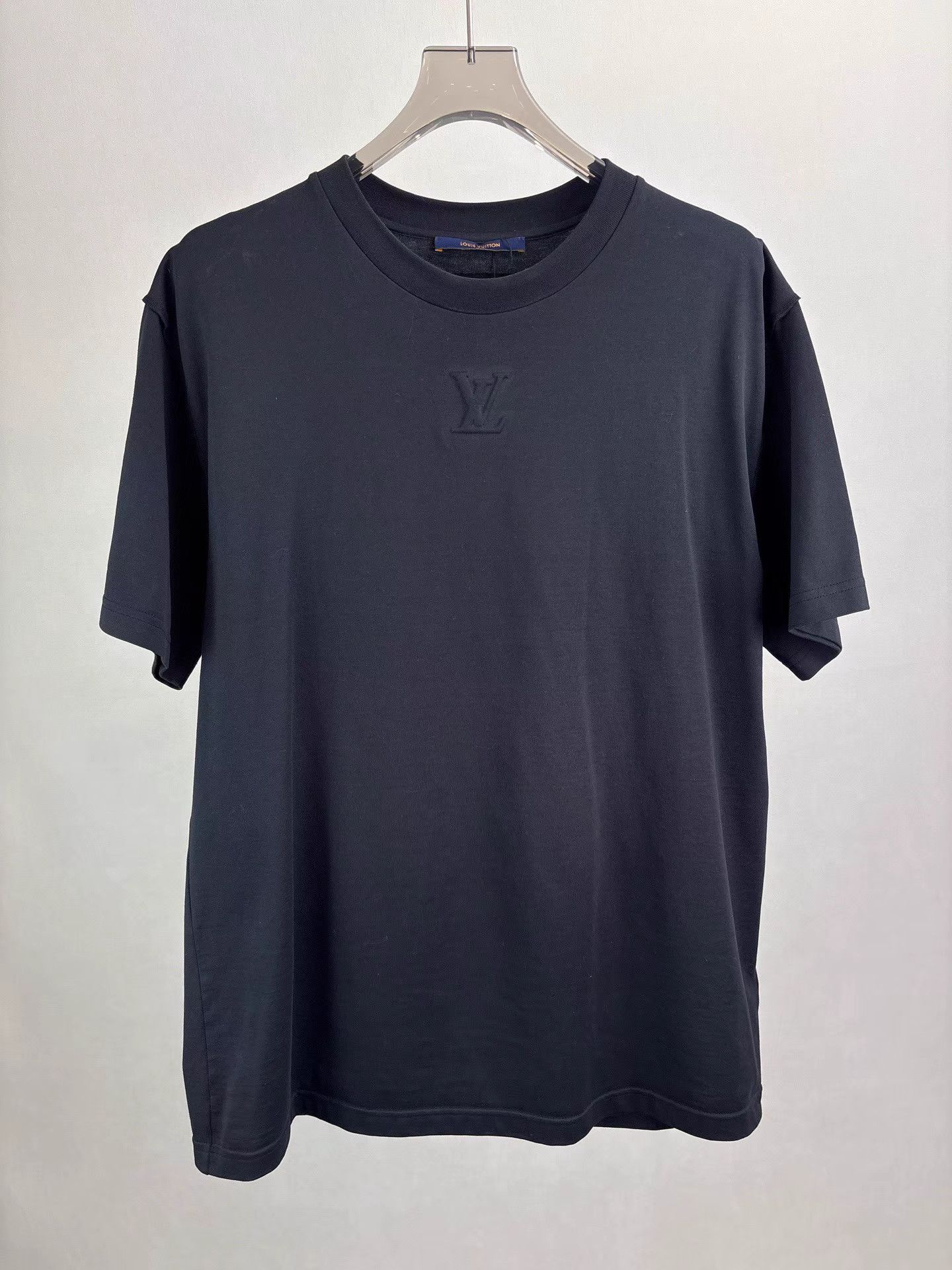 Louis Vuitton LOUIS VUITTON Chest Embossed Logo Short Sleeve K1 Size US XL / EU 56 / 4 - 1 Thumbnail