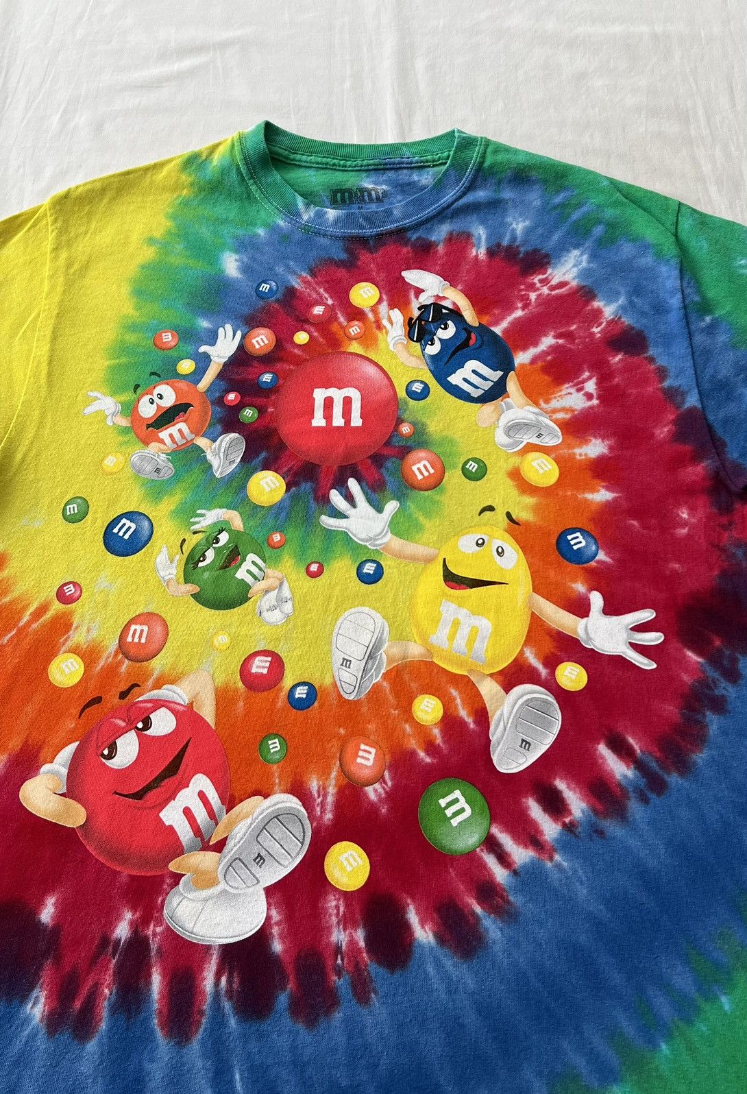 Vintage Vintage M&Ms Chocolate Tie Dye T-shirt Size US M / EU 48-50 / 2 - 3 Thumbnail