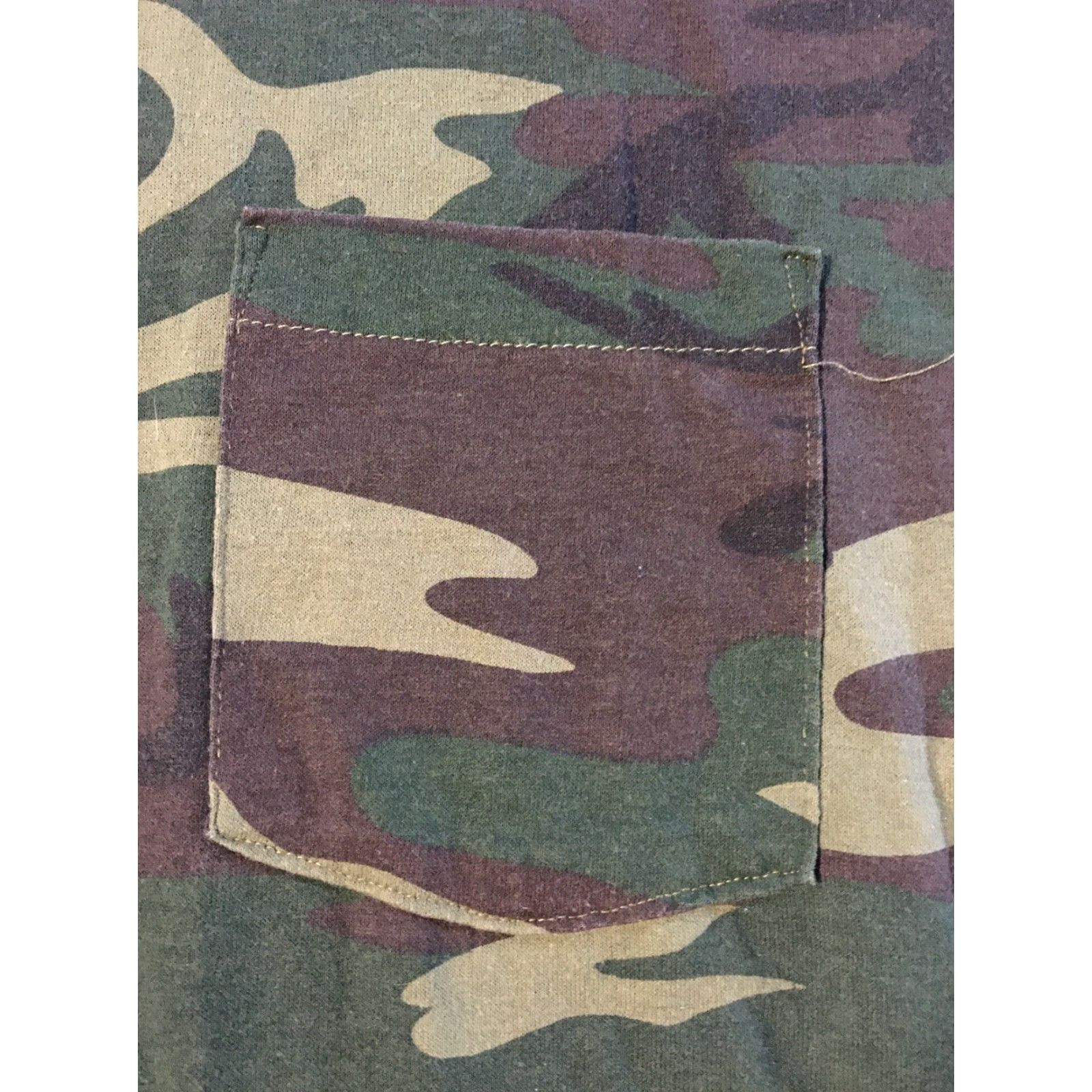 Vintage VINTAGE 80s Camo Shirt USA Ranger T-Shirt 2XL Green Pocket Men Military Grunge Punk 90s Outdoor Hunting Army Flag USA Size US XXL / EU 58 / 5 - 2 Thumbnail