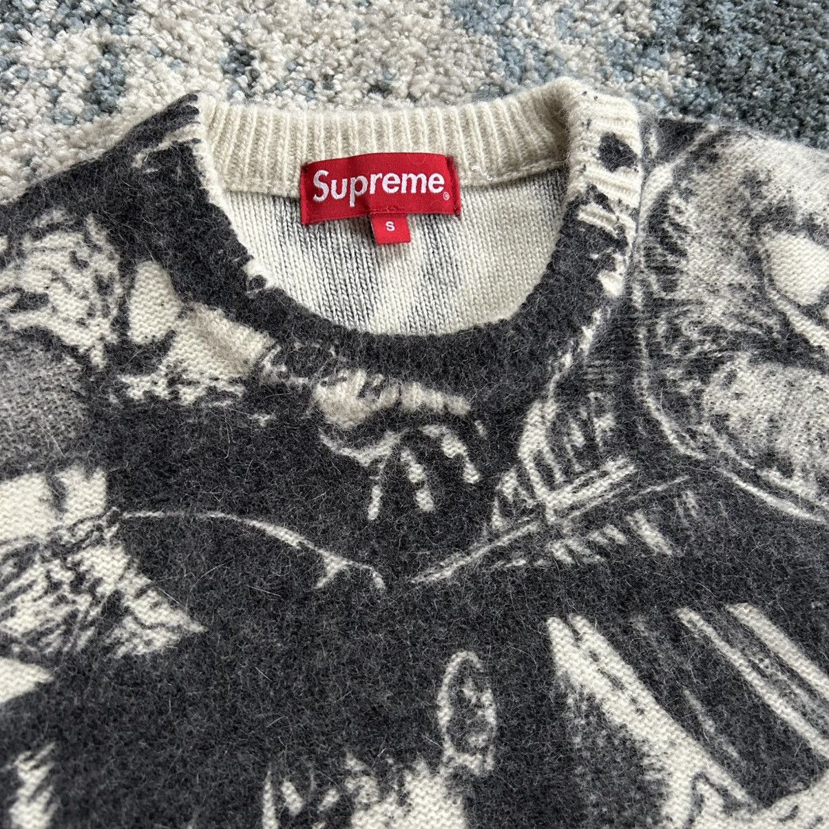 Supreme FALL WiNTER 2021 THE CROW MOHAiR KNiT CREWNECK SWEATER MANGA Size US S / EU 44-46 / 1 - 8 Thumbnail
