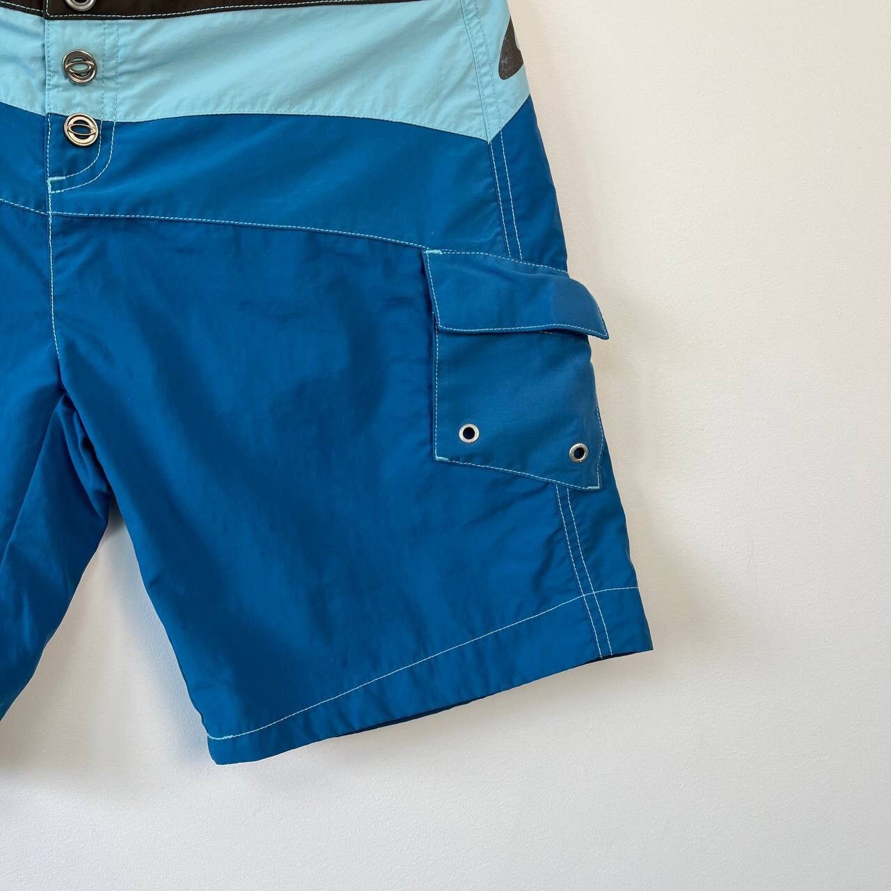 Oakley Vintage Blue Oakley Shorts Big Logo Swimwear Surfing Style Size US 33 - 4 Thumbnail
