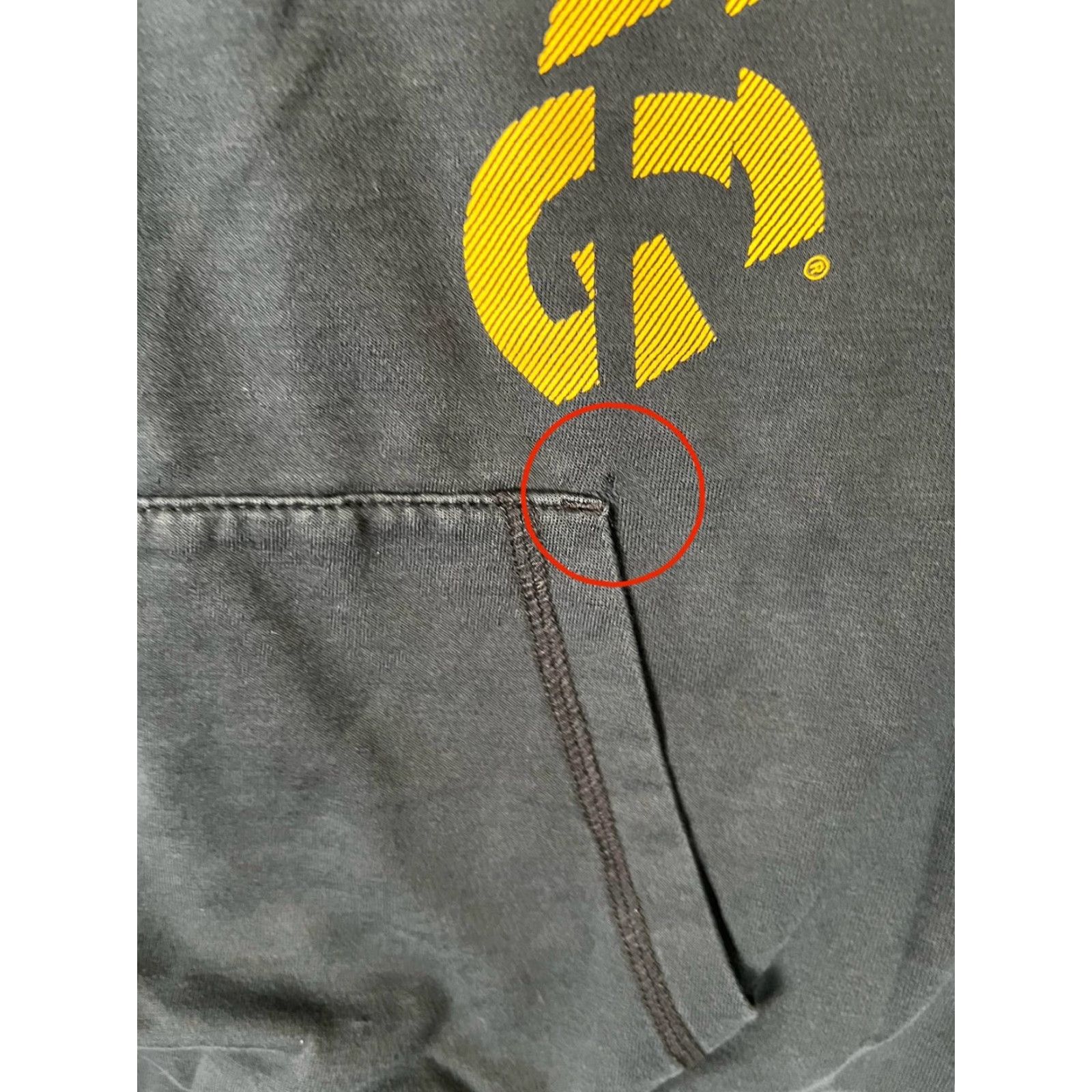 Nike Nike Dri-Fit Livestrong Hoodie Womens Medium Black 1/2 Zip Graphic Print Pockets Logo Nike Swoosh Size M / US 6-8 / IT 42-44 - 5 Thumbnail