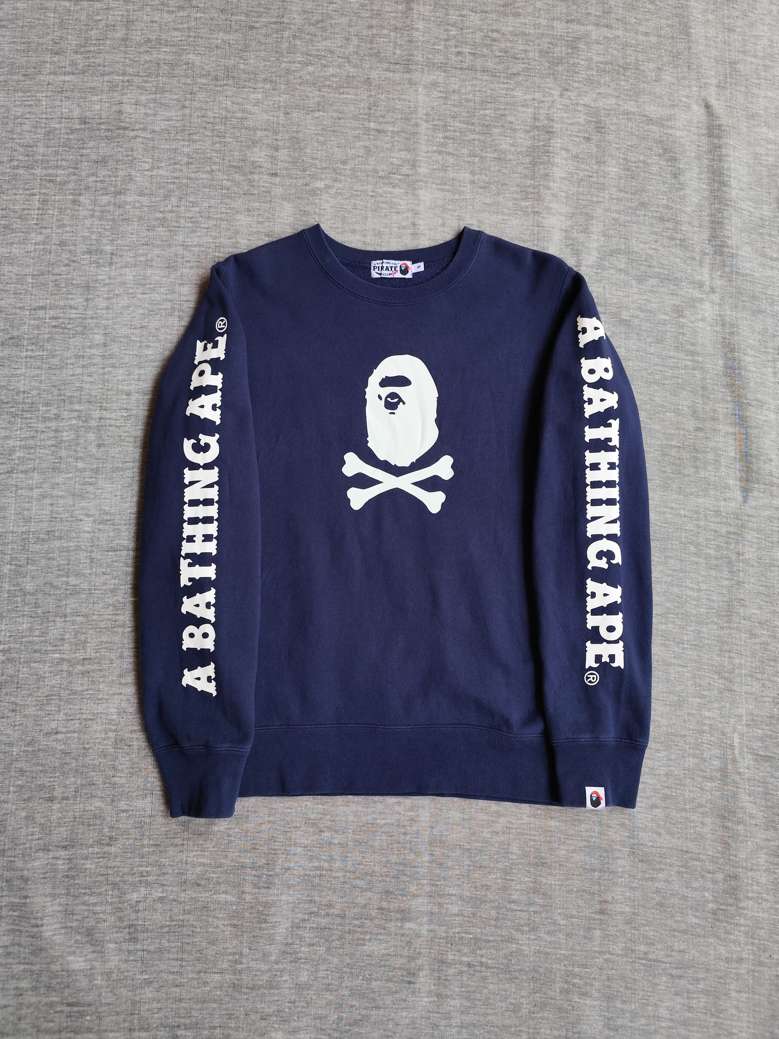 Bape A Bathing Ape Pirate Store Crewneck Sweatshirt Size US S / EU 44-46 / 1 - 1 Thumbnail
