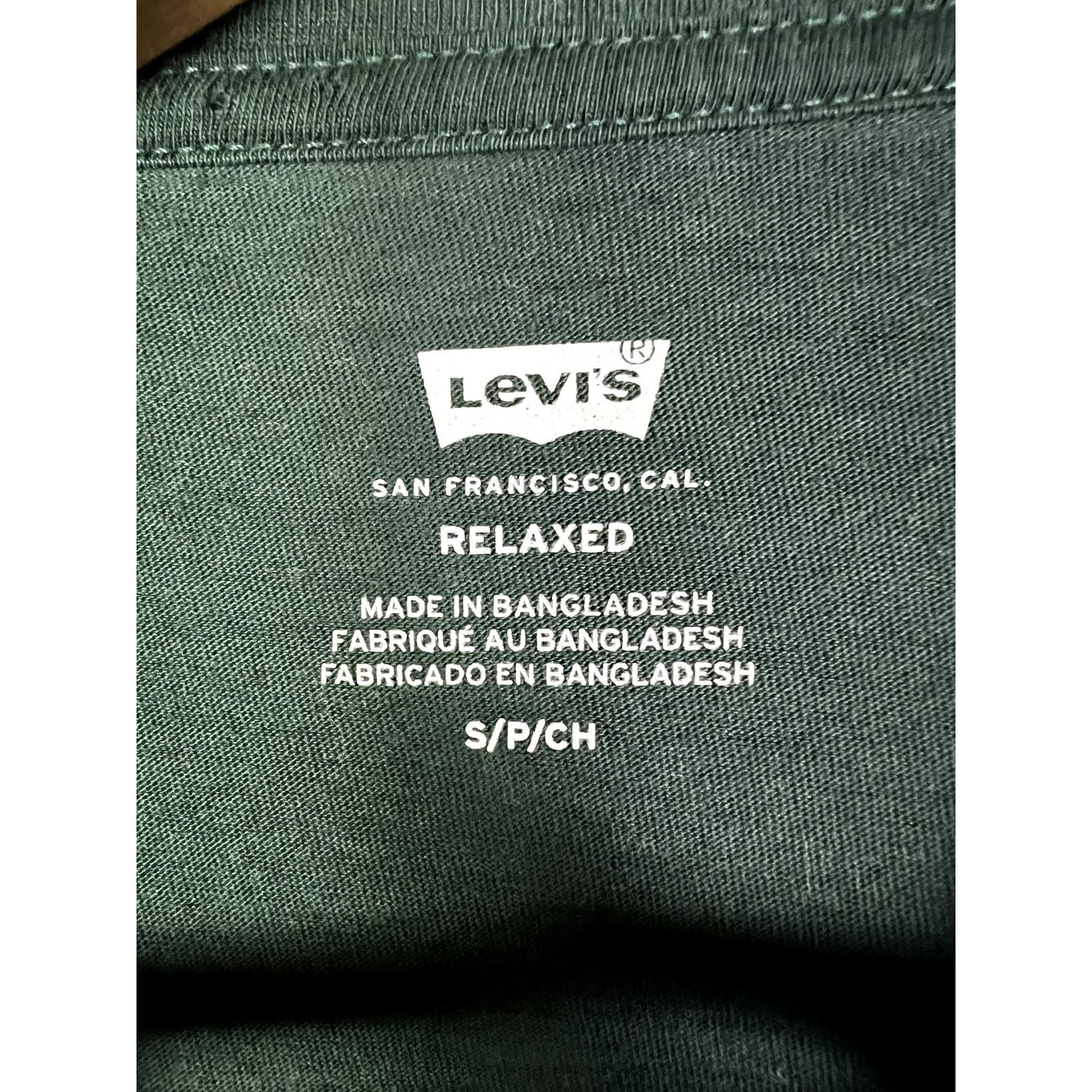 Levi's Men's Levi's Relaxed Fit Aztec Print Green T-Shirt - Size S Size US S / EU 44-46 / 1 - 3 Thumbnail