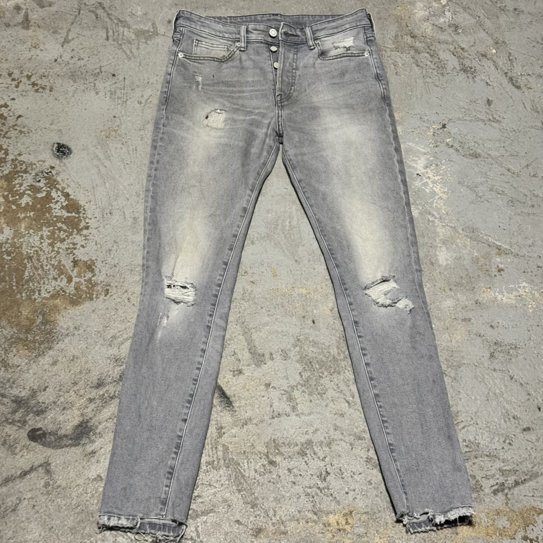 H&M Grey Skinny H&M Denim Size 30 Size US 30 / EU 46 - 1 Thumbnail