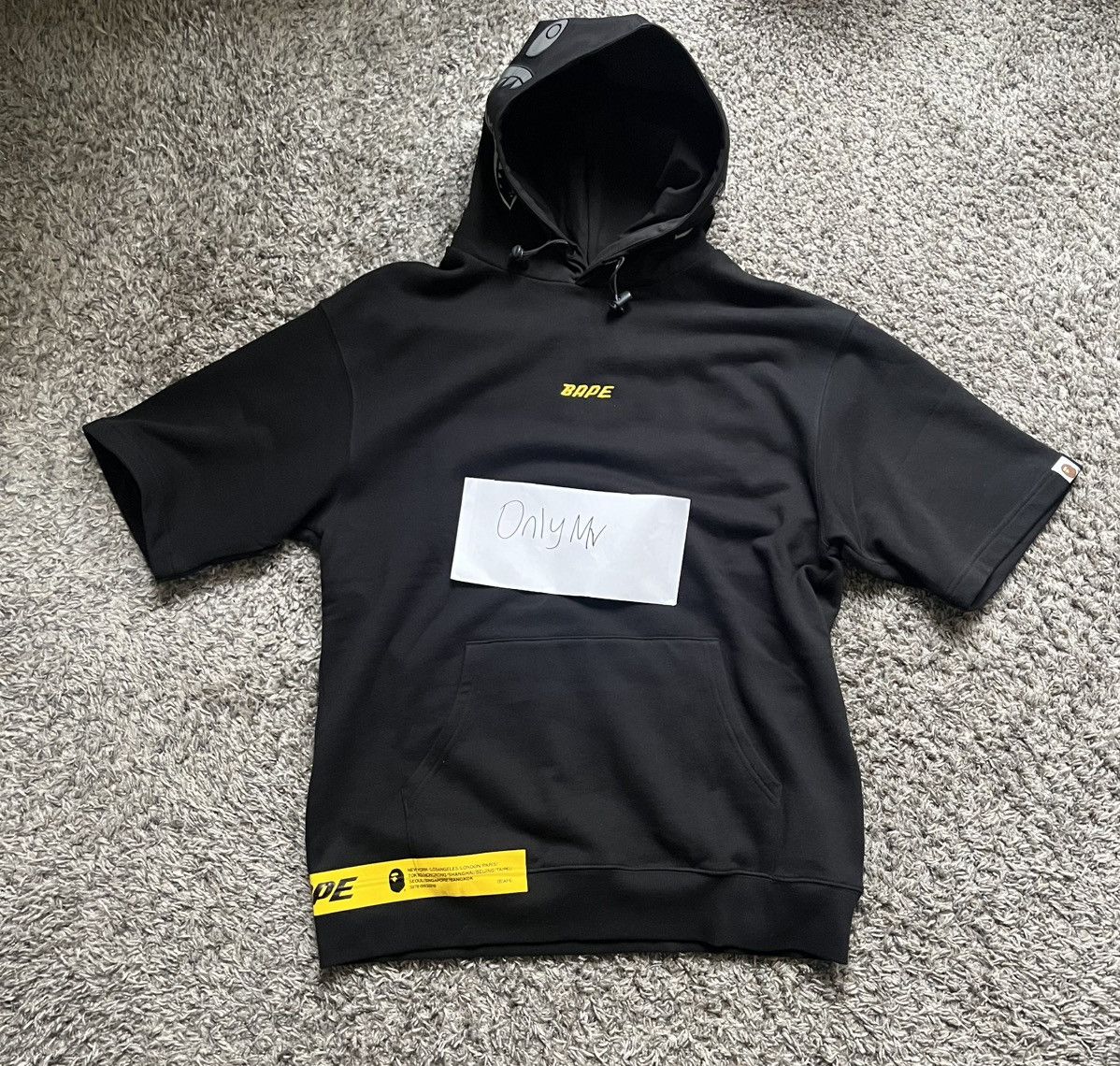 Bape Bape In Transit Shark Short Sleeve Hoodie Size US L / EU 52-54 / 3 - 1 Thumbnail