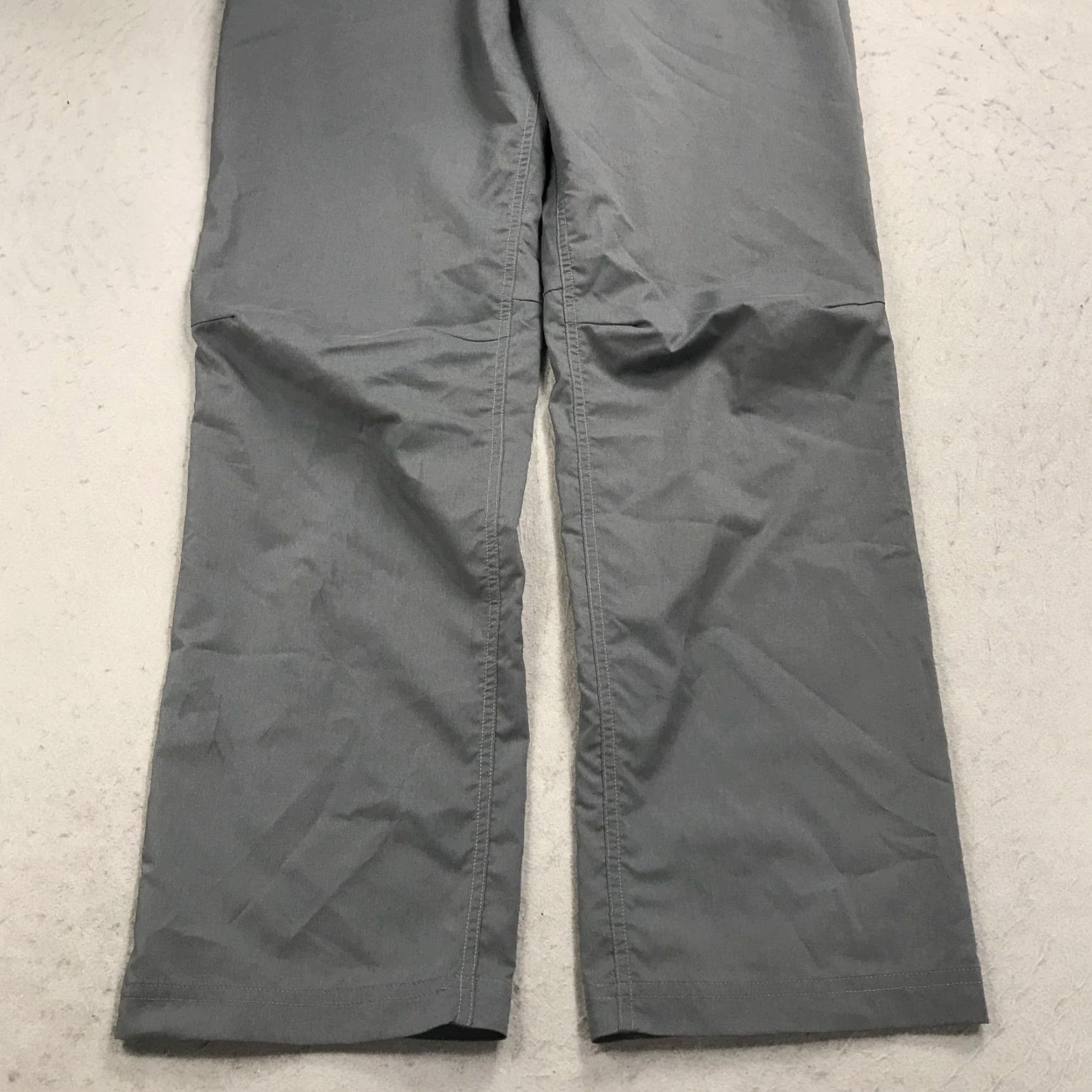 Nike Nike Pants Mens 35x32 Gray Chino Sports Regular Stretch Waist 35 Inseam 32 Logo Zipper Button Nike Size US 35 - 3 Thumbnail