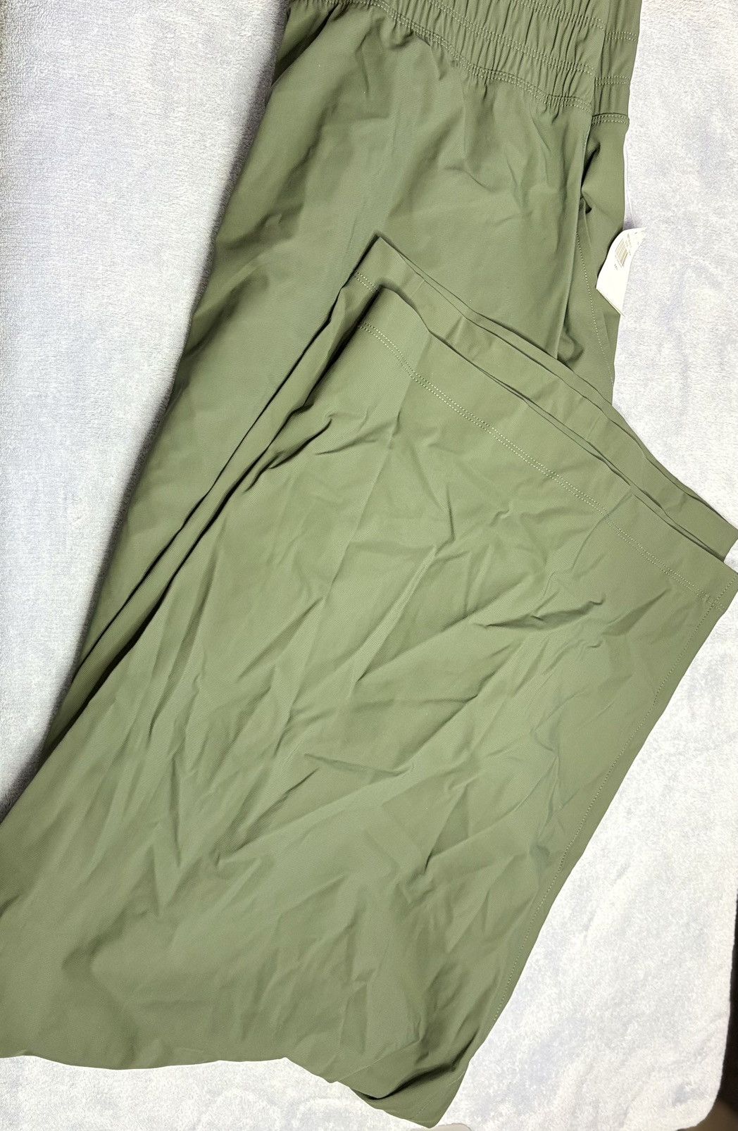 Old Navy Old Navy Women’s Active Xxl Wide Leg Green Cargo Pants Size 42" / US 20 - 1 Thumbnail