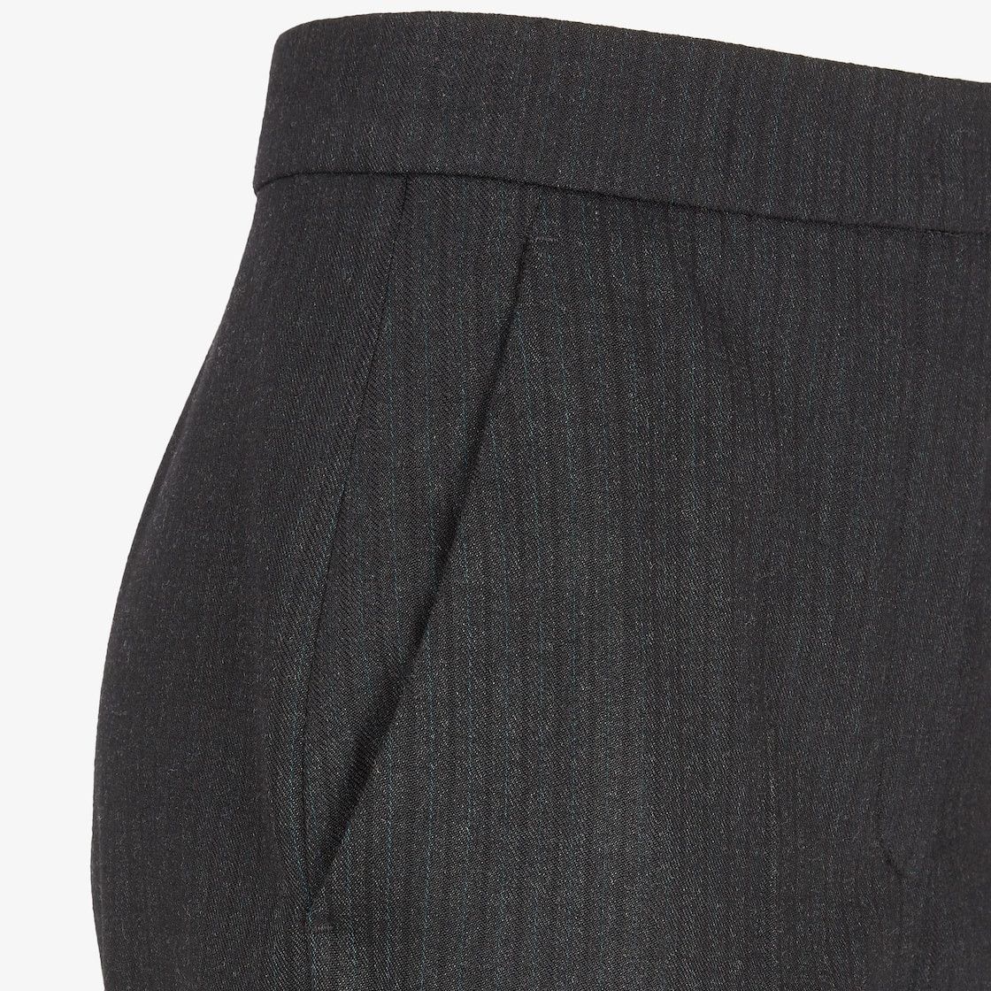 Fendi o1loc1c0426 Trousers in Black Size 27" / US 4 / IT 40 - 3 Thumbnail