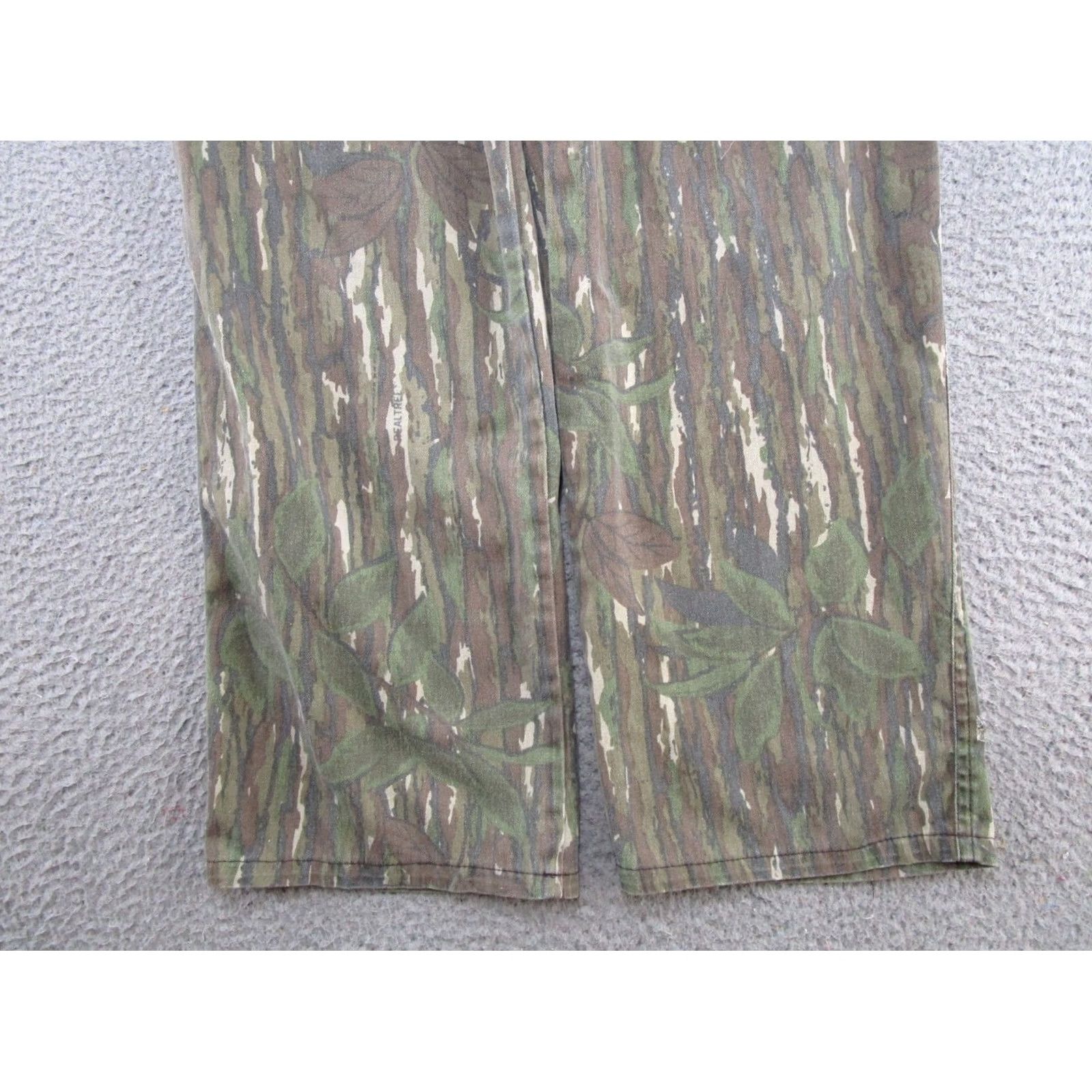 Realtree VINTAGE Clarkfield Outdoors Pants Men's L Realtree Camo Cargo Elastic Waist Regular Straight 90s Mens Jeans? Size US 33 - 2 Thumbnail