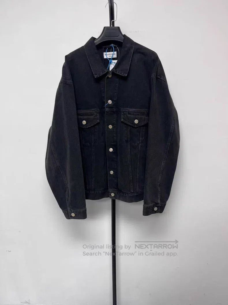 Balenciaga Balenciaga Spray Paint Effect Logo Denim Jacket Size US S / EU 44-46 / 1 - 2 Thumbnail
