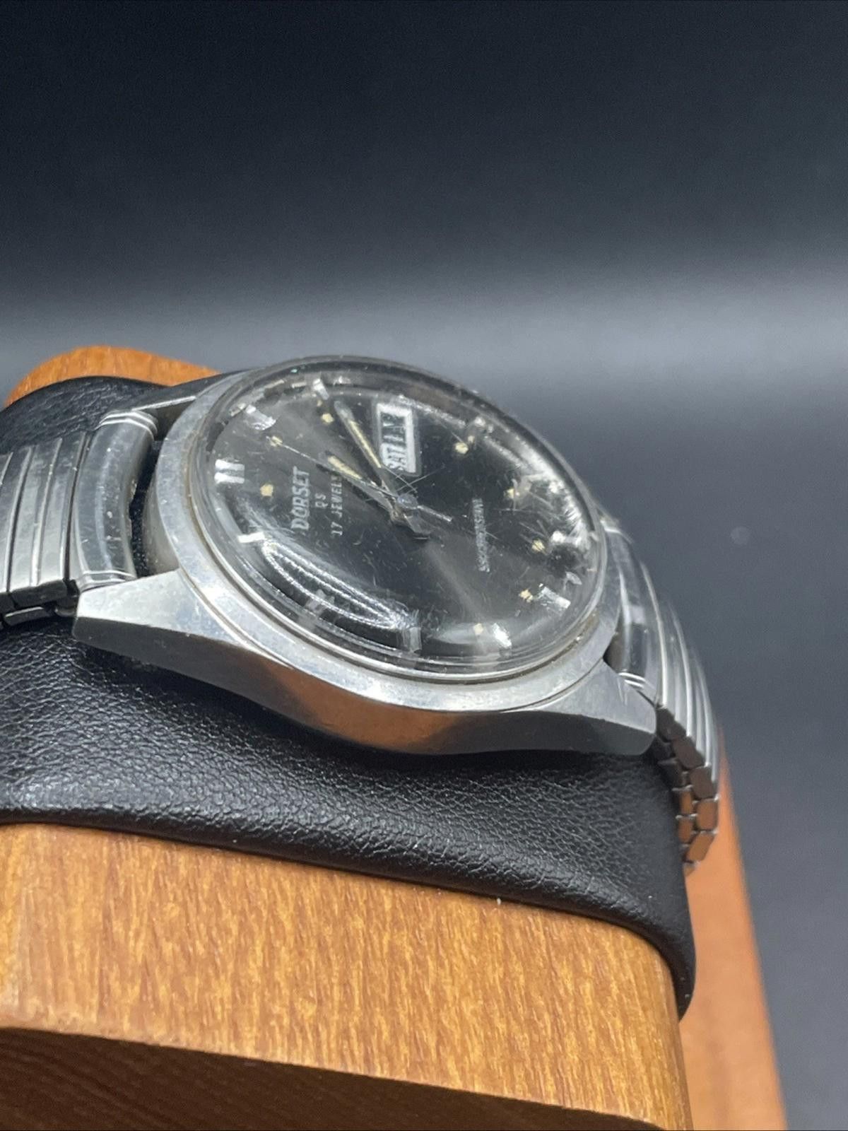 Designer Vintage DORSET Manual Wind 17 Jewel Day-Date Black Dial P/R Size ONE SIZE - 4 Thumbnail