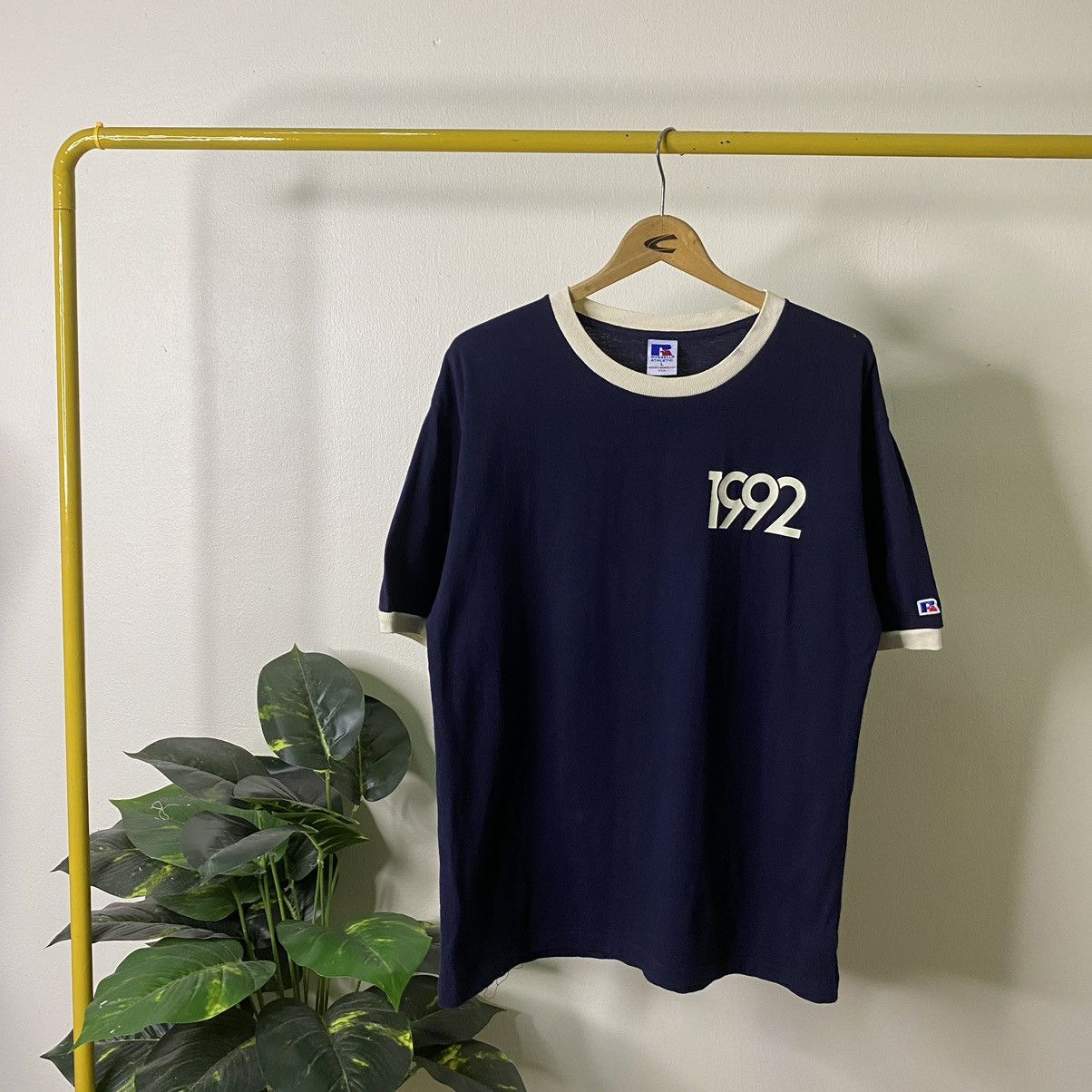 Russell Athletic × Vintage Vintage 1992 Russell Athletic Blank Ringer Tee Size US L / EU 52-54 / 3 - 1 Thumbnail