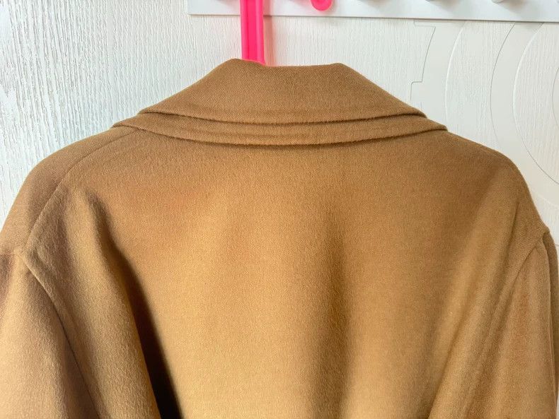 Loewe new Loewe brown wrap coat with unique design Size US M / EU 48-50 / 2 - 1 Thumbnail