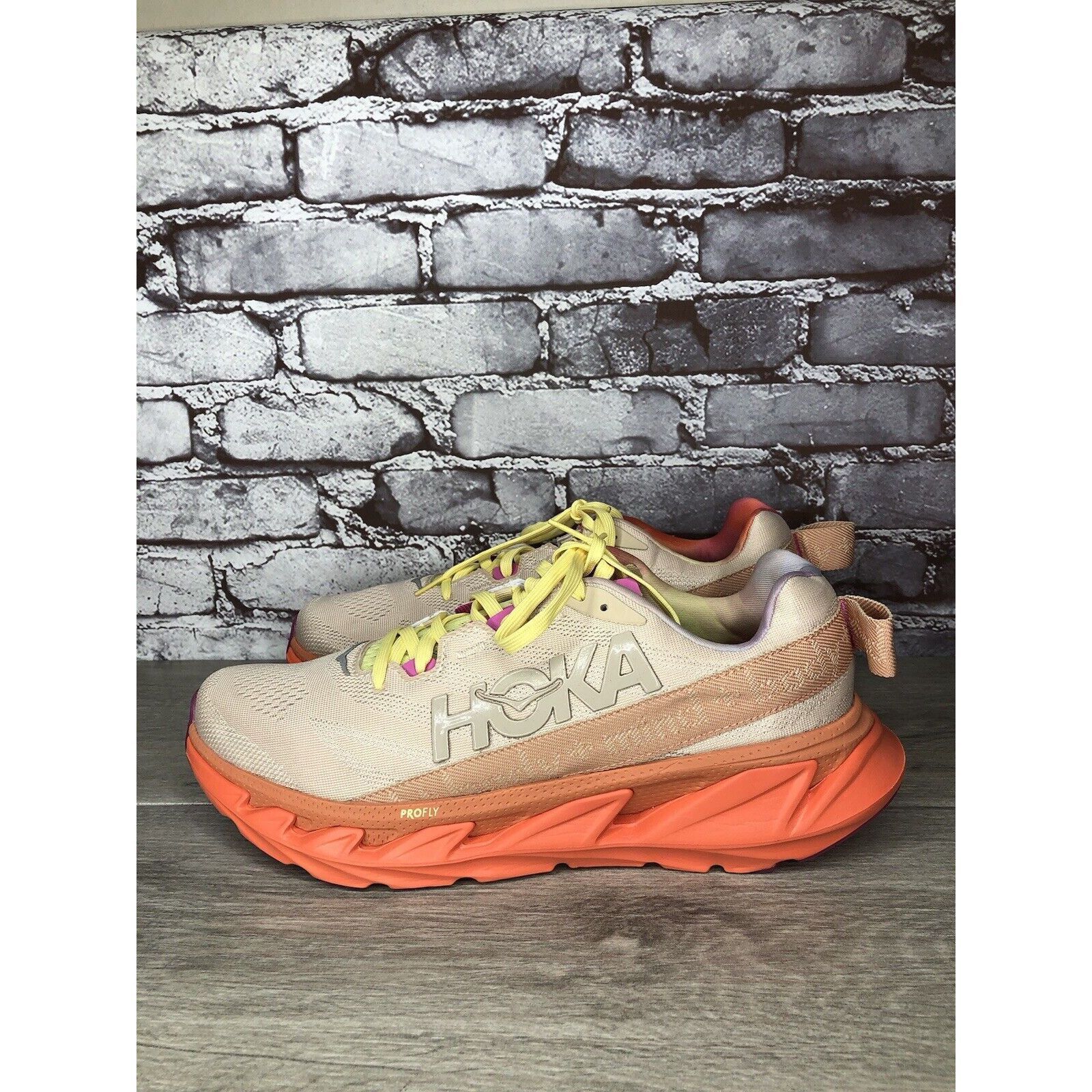 Hoka Hoka One One Elevon 2 Mental Health Sand Camelia Running Sho Size US 12 / IT 42 - 3 Thumbnail