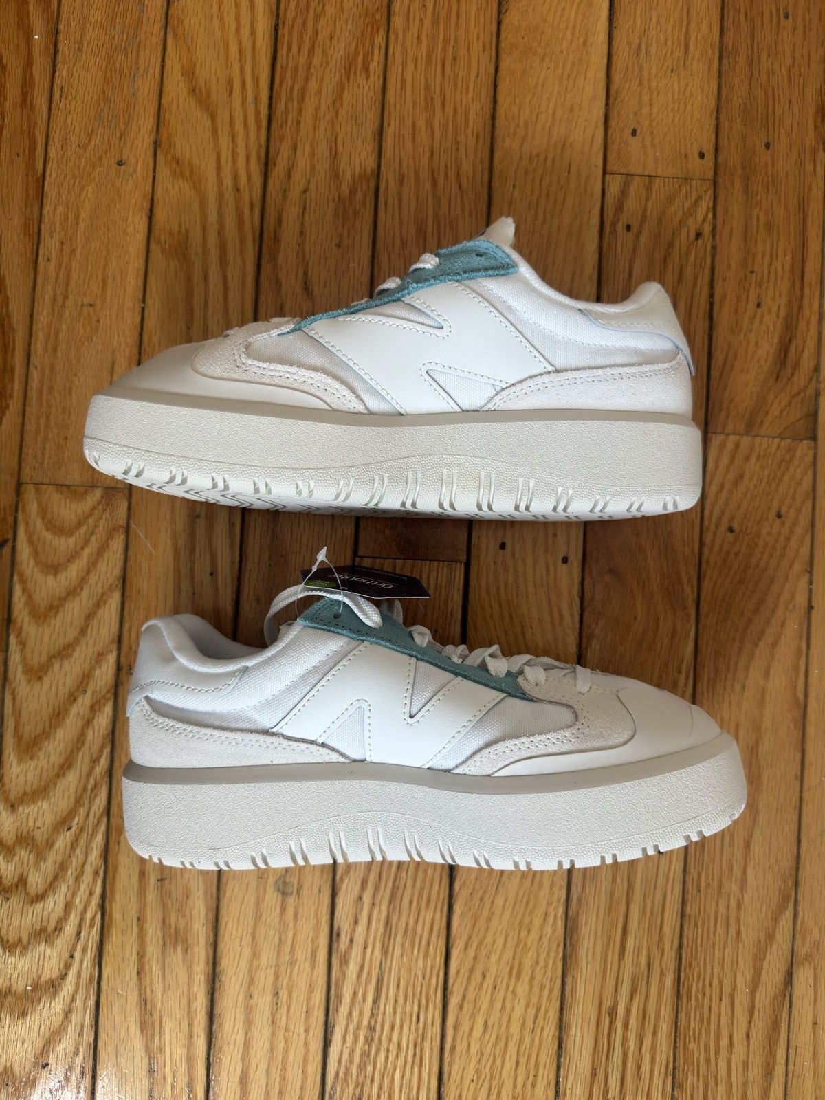 New Balance 302 Sea Salt Faded Teal Turtledove