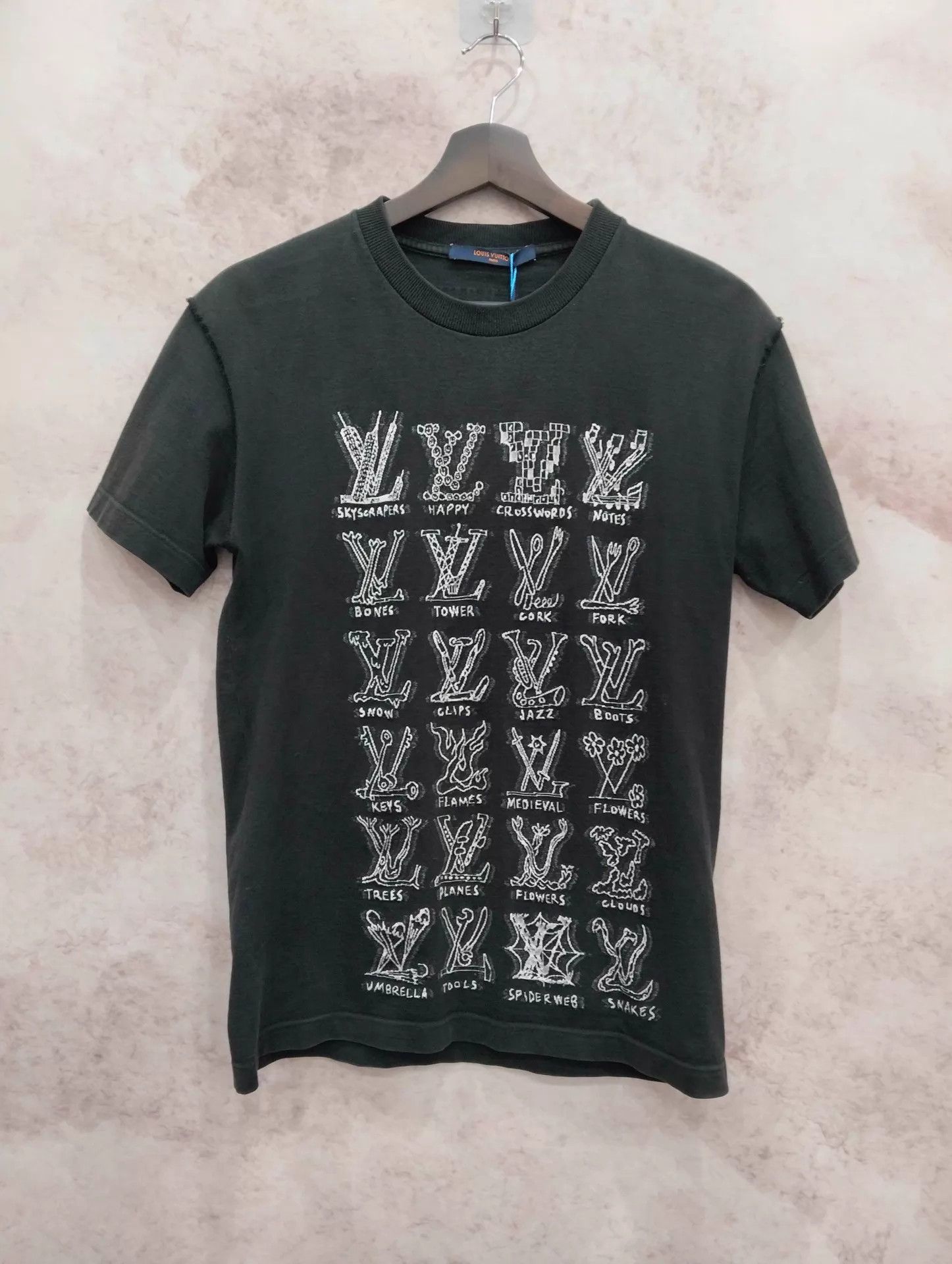 Louis Vuitton LV Logo Print Crewneck Short Sleeve T-Shirt XS Size XS / US 0-2 / IT 36-38 - 1 Thumbnail