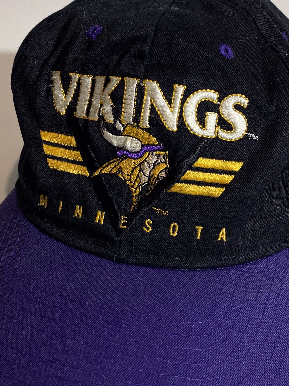 NFL Vintage 90s Vikings Minnesota NFL streetwear baseball hat Size ONE SIZE - 5 Thumbnail