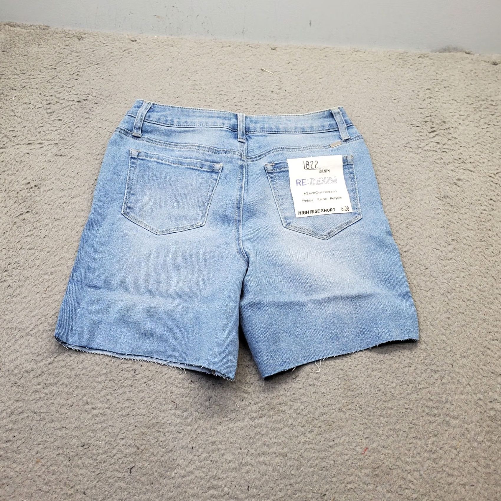 Vintage 1822 Denim Repreve Shorts Womens 6/28 Blue Denim High Rise Distressed Raw Hem Bermuda Size 28" / US 6 / IT 42 - 2 Thumbnail