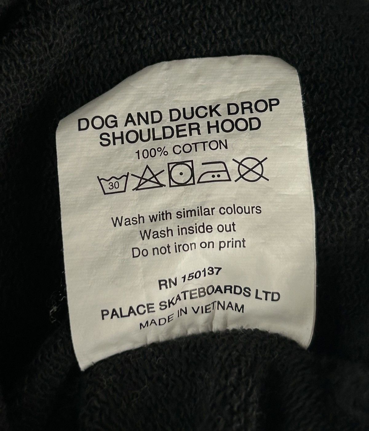 Palace Palace “Dog and Duck Drop Shoulder Hood” Size Medium Size US M / EU 48-50 / 2 - 5 Thumbnail