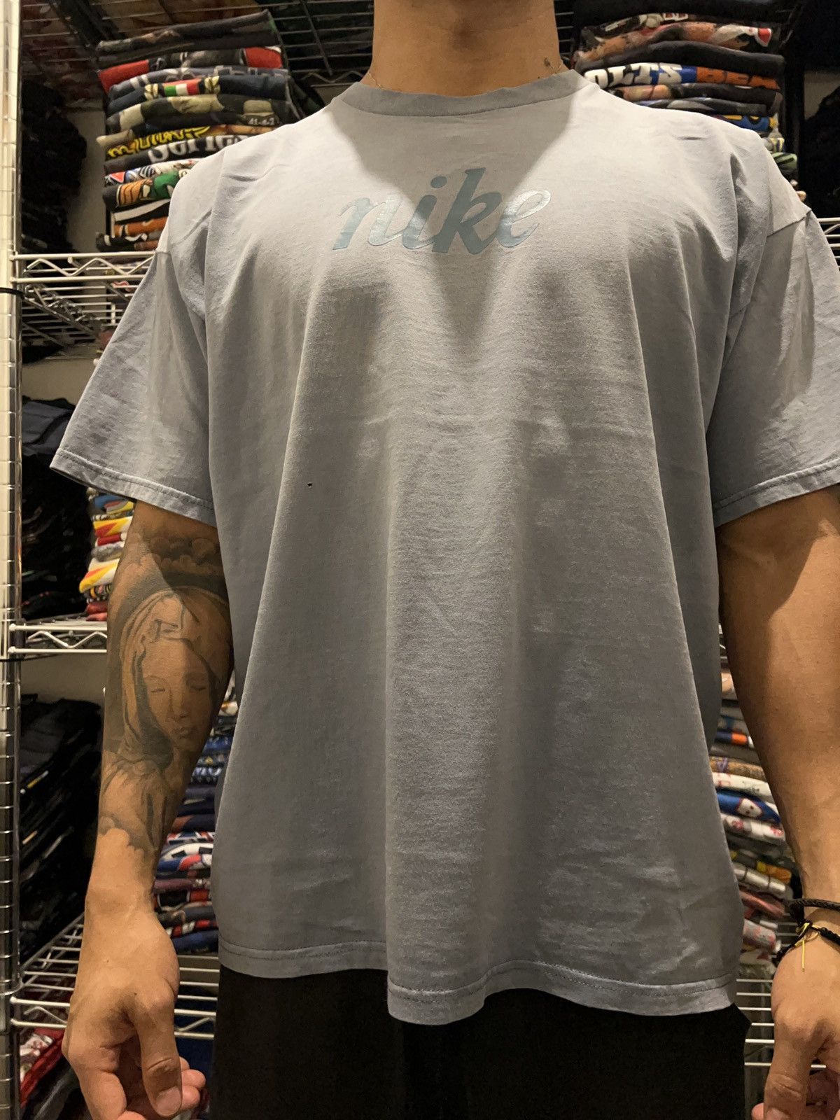 Nike 90s Nike Logo Tee Athletics Size US XL / EU 56 / 4 - 2 Thumbnail