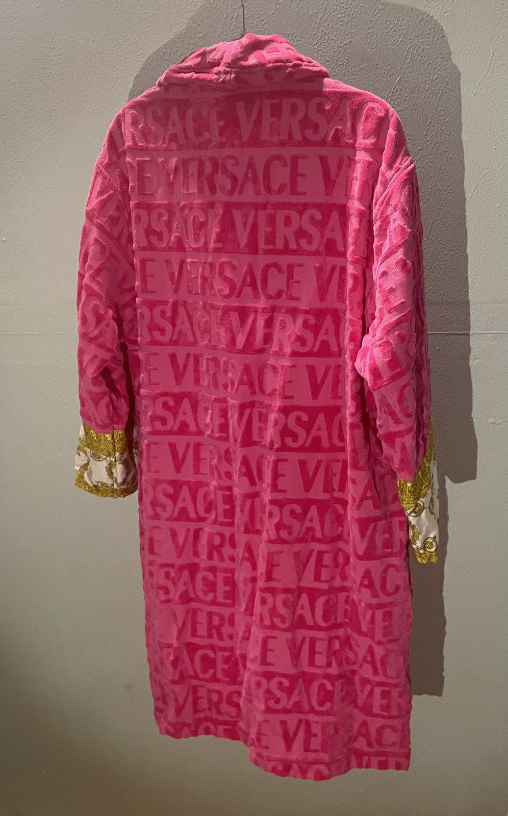 Designer × Versace Pink VERSACE I ♡ BAROQUE BATHROBE Size S / US 4 / IT 40 - 3 Thumbnail