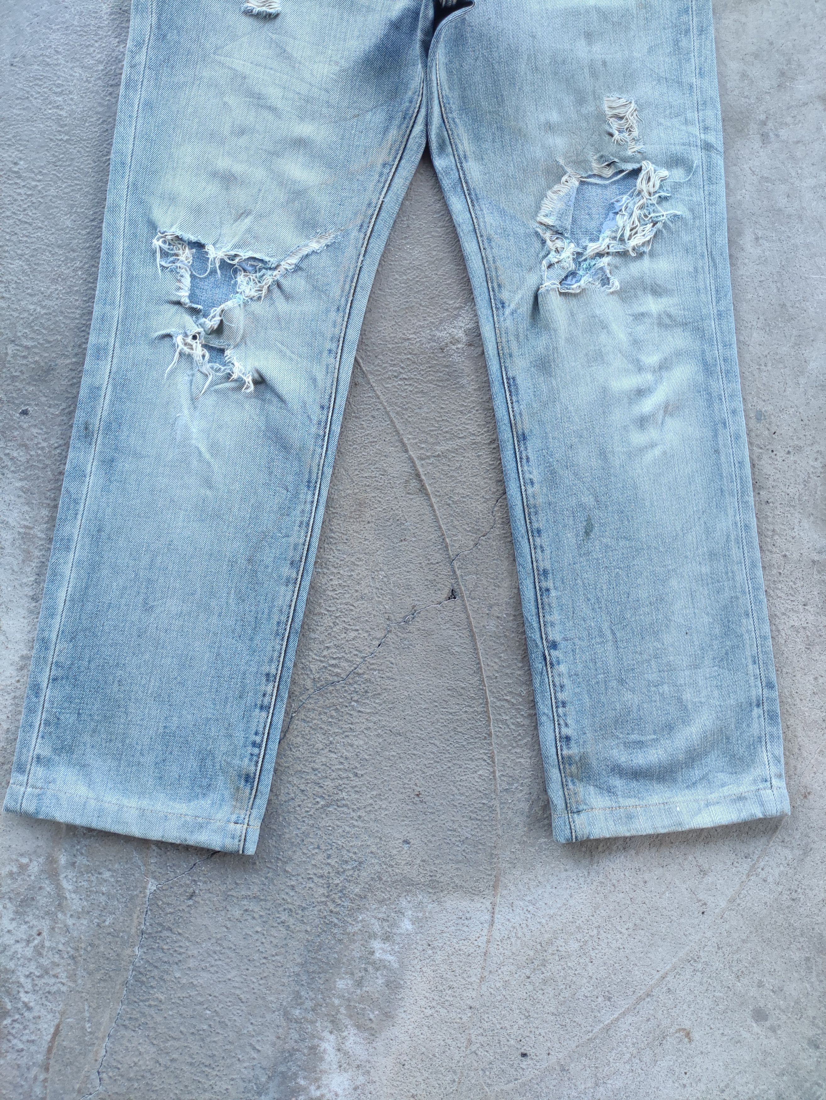 Japanese Brand Vintage Japanese Jean Distressed Faded Denim Size US 34 / EU 50 - 4 Thumbnail