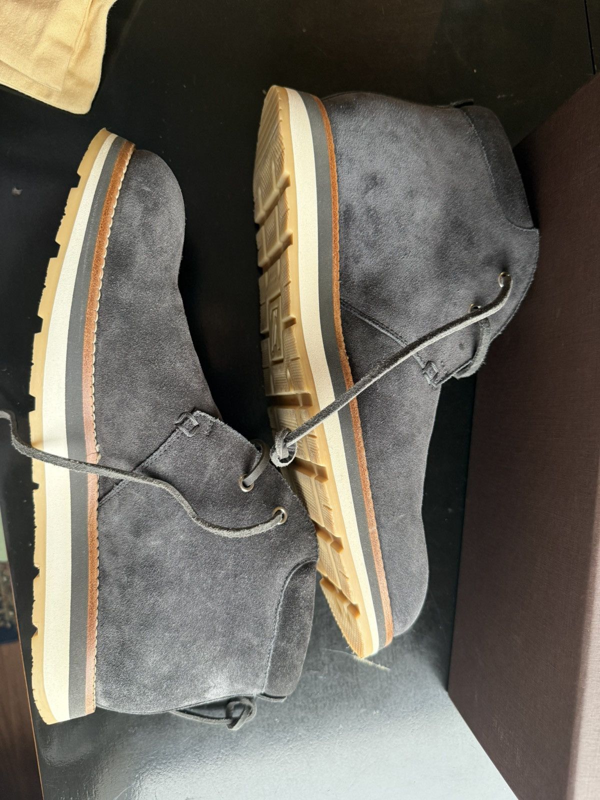 Louis Vuitton Louis Vuitton Men’s Suede Ankle Boots Size US 10 / EU 43 - 7 Thumbnail