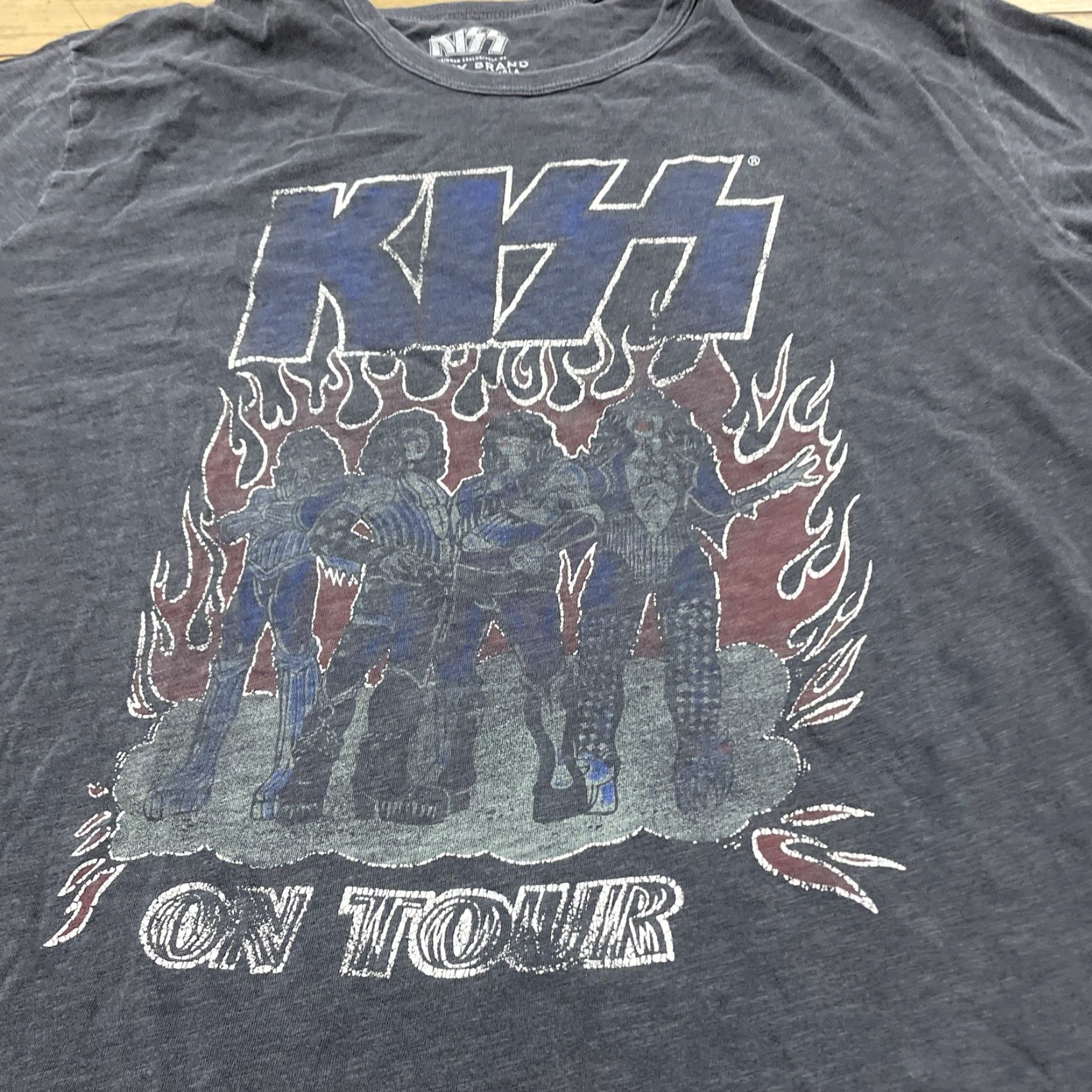 Lucky Brand KISS Lucky Brand T Shirt Men 2XL Gray Blue Graphic Tee Music Rock Band T-Shirt Size US XXL / EU 58 / 5 - 4 Thumbnail