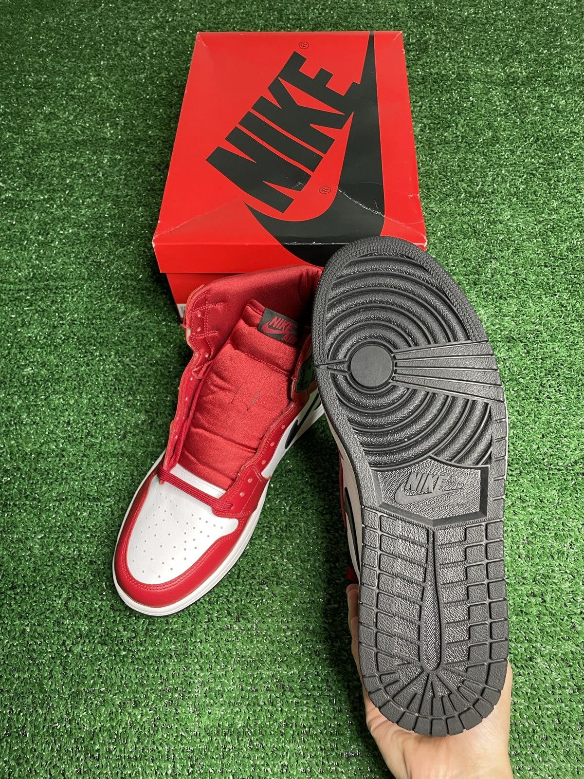 Jordan Brand Air Jordan 1 “Satin Snakeskin” Size US 10.5 / EU 43-44 - 3 Thumbnail