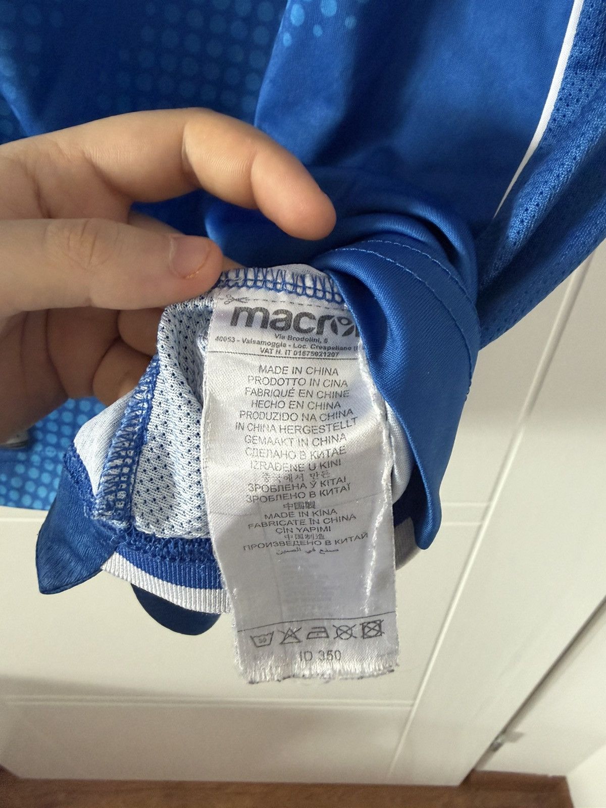 Macron Lech Poznań Macron 2018/2019 home Soccer Jersey Size US M / EU 48-50 / 2 - 9 Thumbnail
