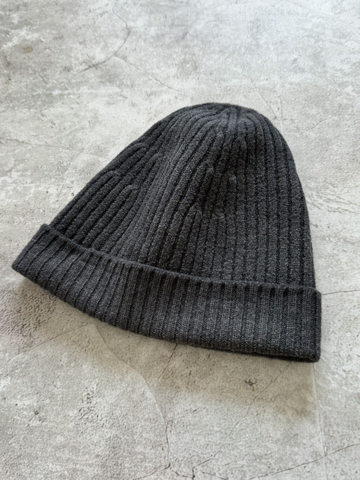 Prada Prada Wool Beanie with Red Logo Tab Size ONE SIZE - 3 Thumbnail