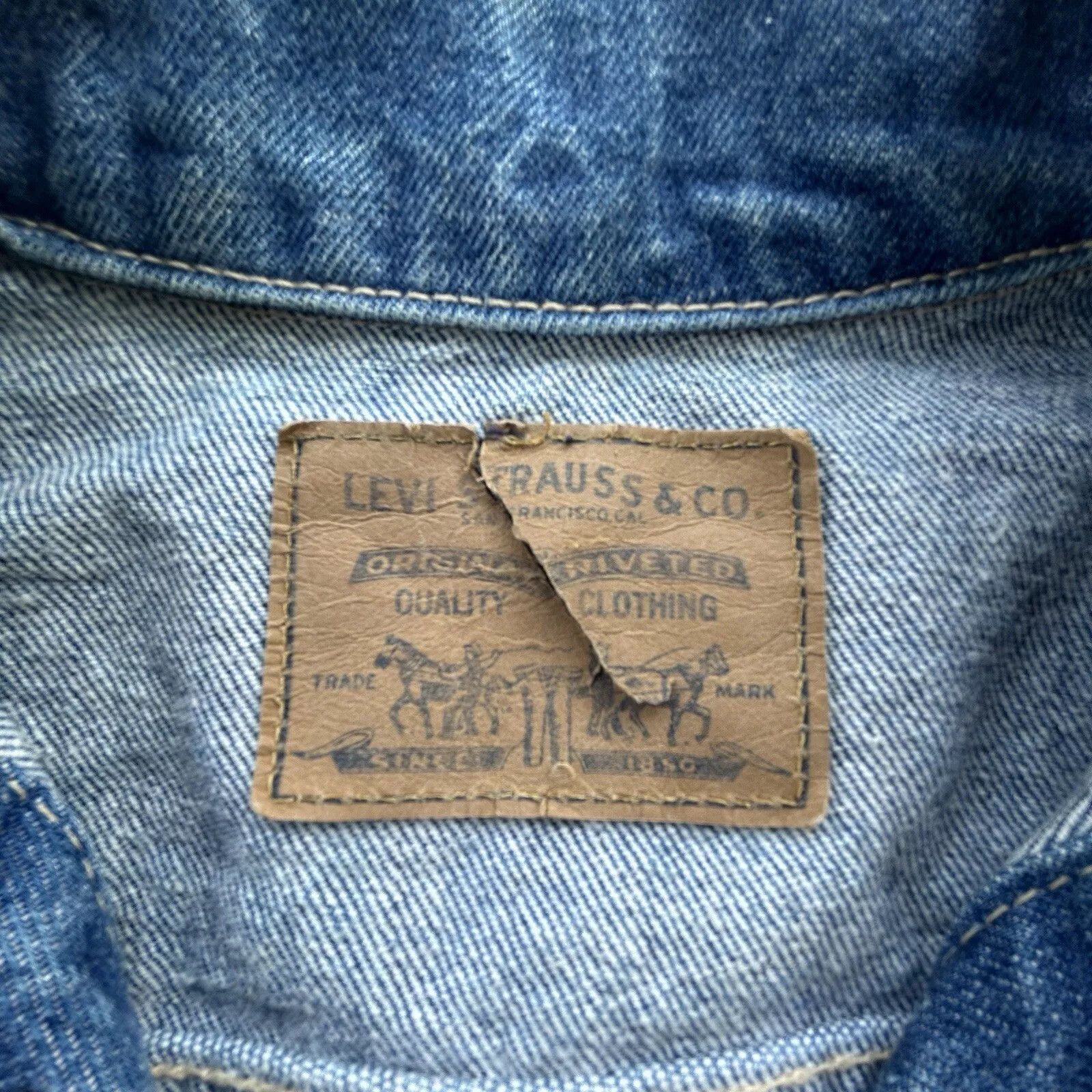 Levi's Vintage Levis Denim Jacket Mens Large Trucker Size US L / EU 52-54 / 3 - 5 Thumbnail