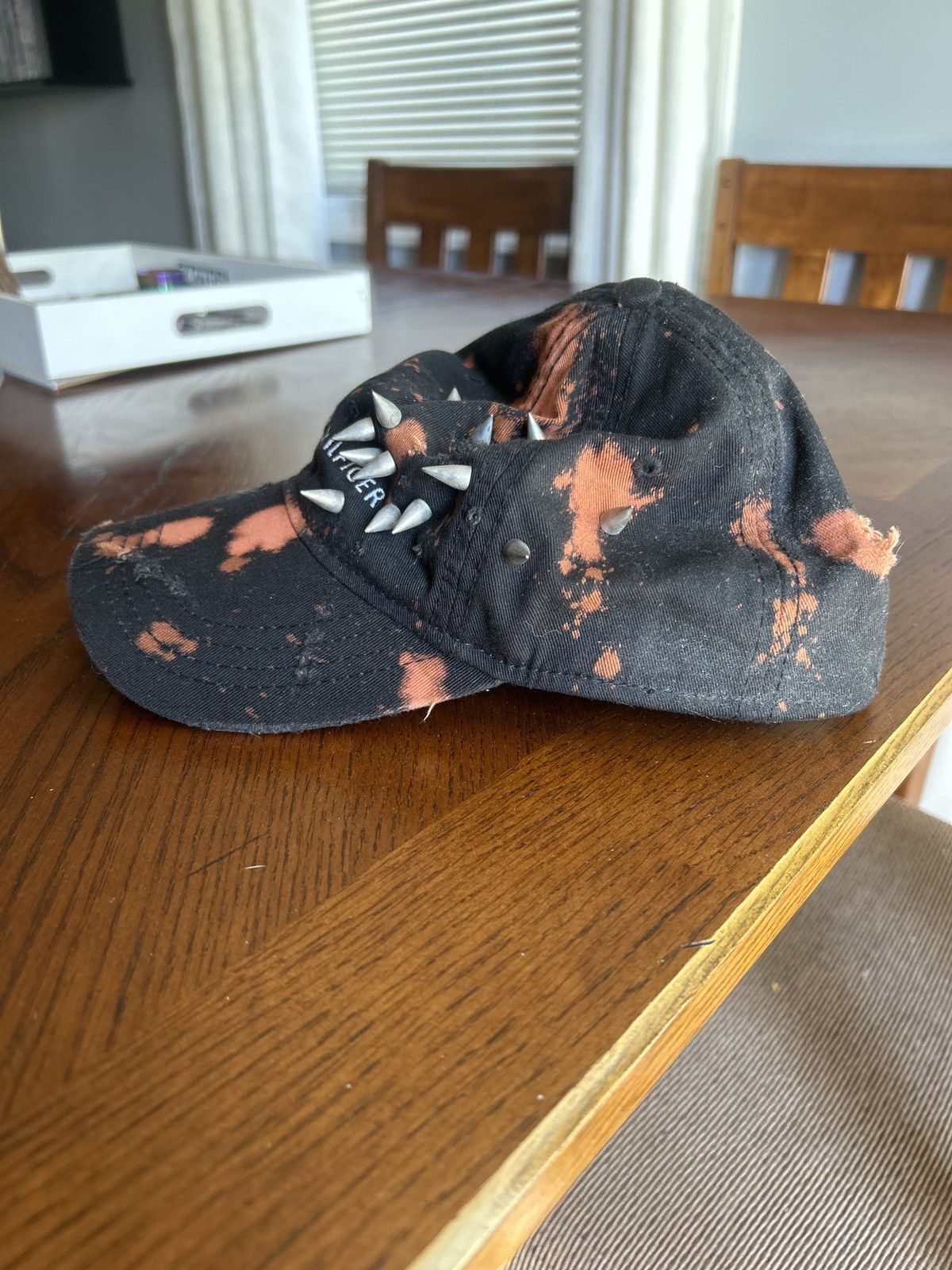 Tommy Hilfiger Custom Tommy Hilfiger Acid Wash Distressed Spiked Logo Hat Size ONE SIZE - 4 Thumbnail