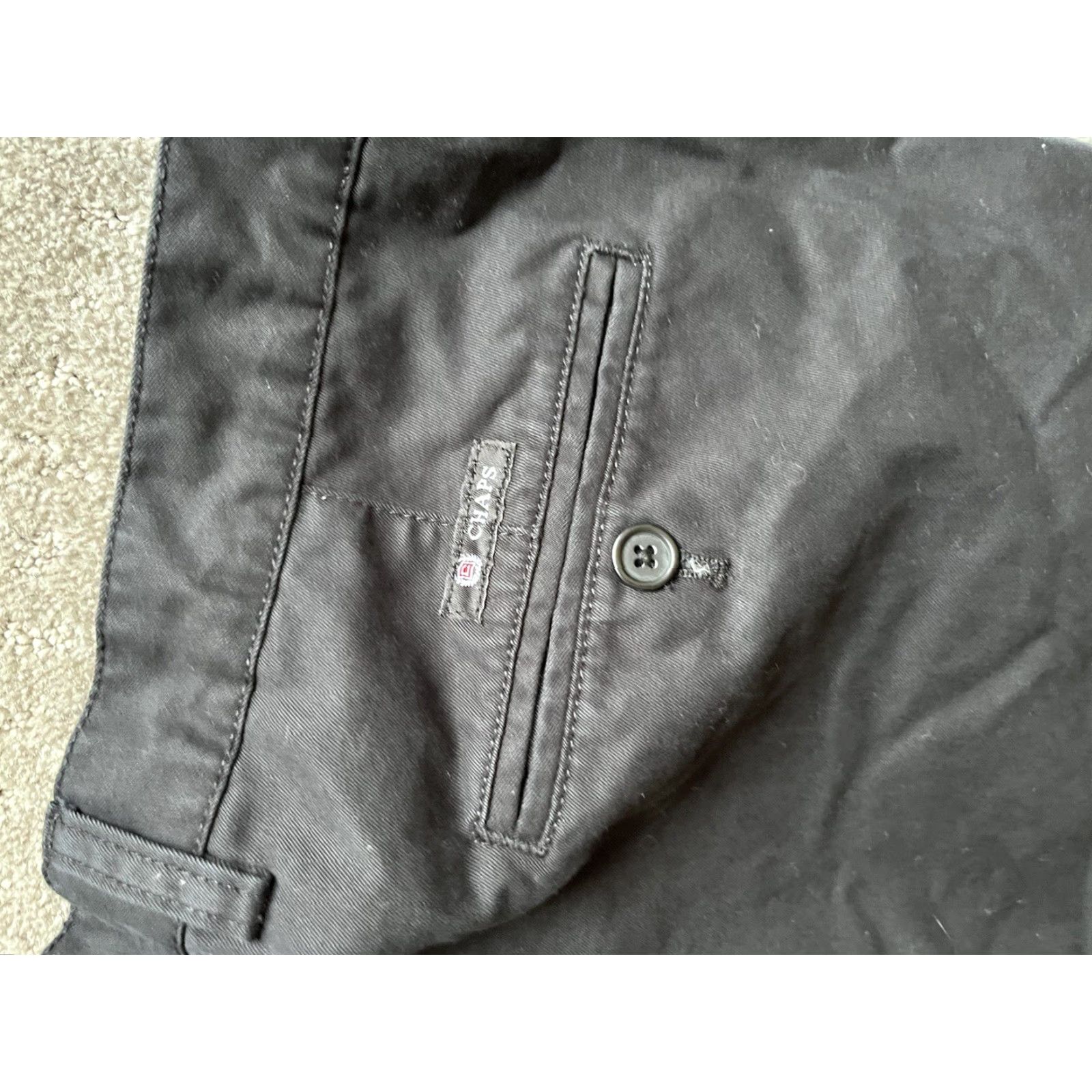 Chaps MEN'S CHAPS Chino pants, 40 x 30 Black Solid Flat Front Pants Regular 40 Black Mens Khakis Flat Front VINTAGE Size US 40 / EU 56 - 5 Thumbnail