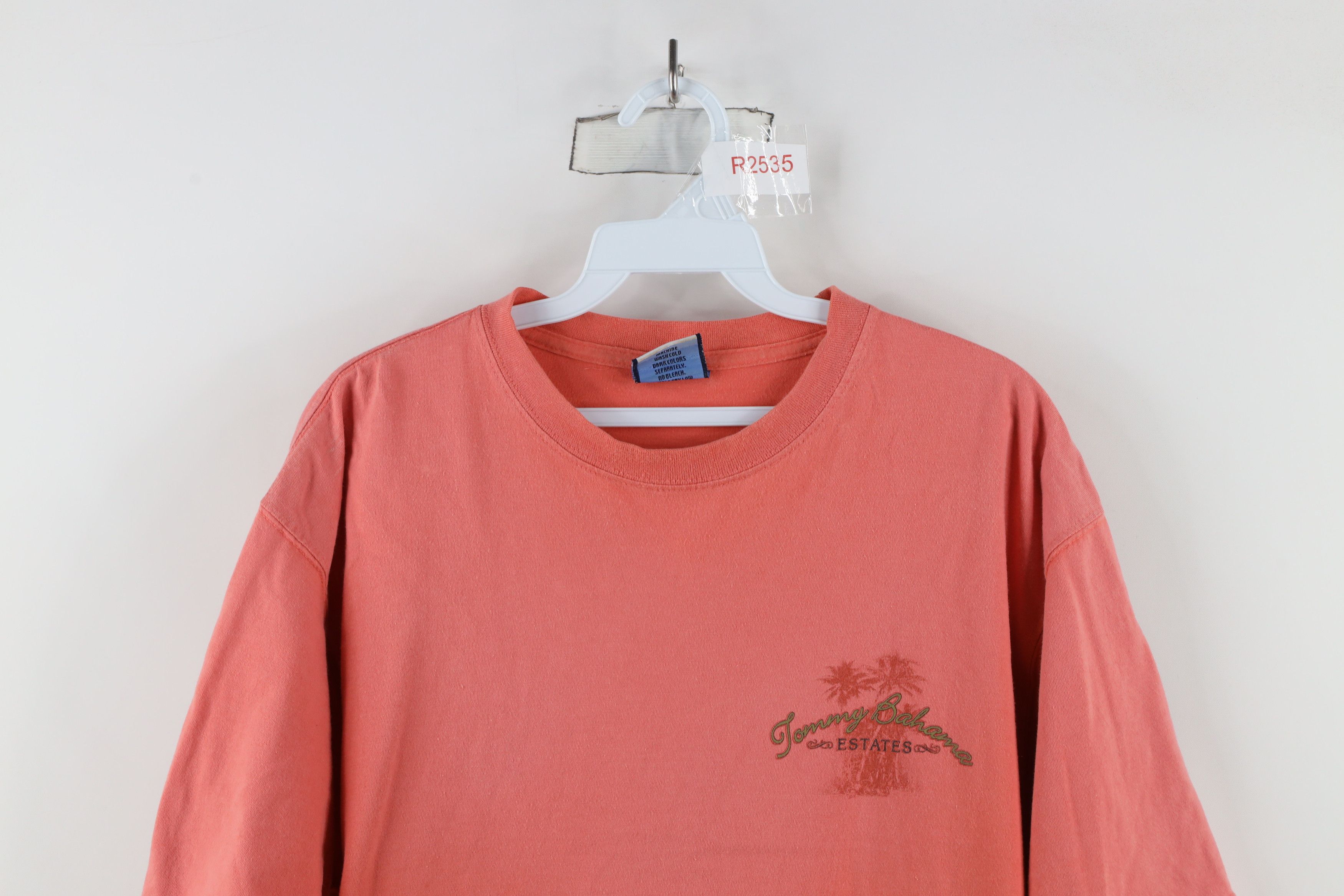 Tommy Bahama × Vintage Vintage Tommy Bahama Estates Spell Out Beach House T-Shirt Size US M / EU 48-50 / 2 - 2 Thumbnail