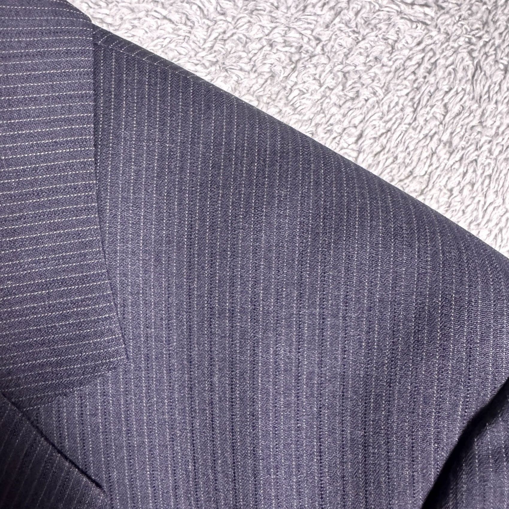 Jos. A. Bank Jos A Bank Suit Mens 46R 38x27 2 Piece 100% Wool Pinstripe Cuffed 2 Button Set Size 46R - 4 Thumbnail