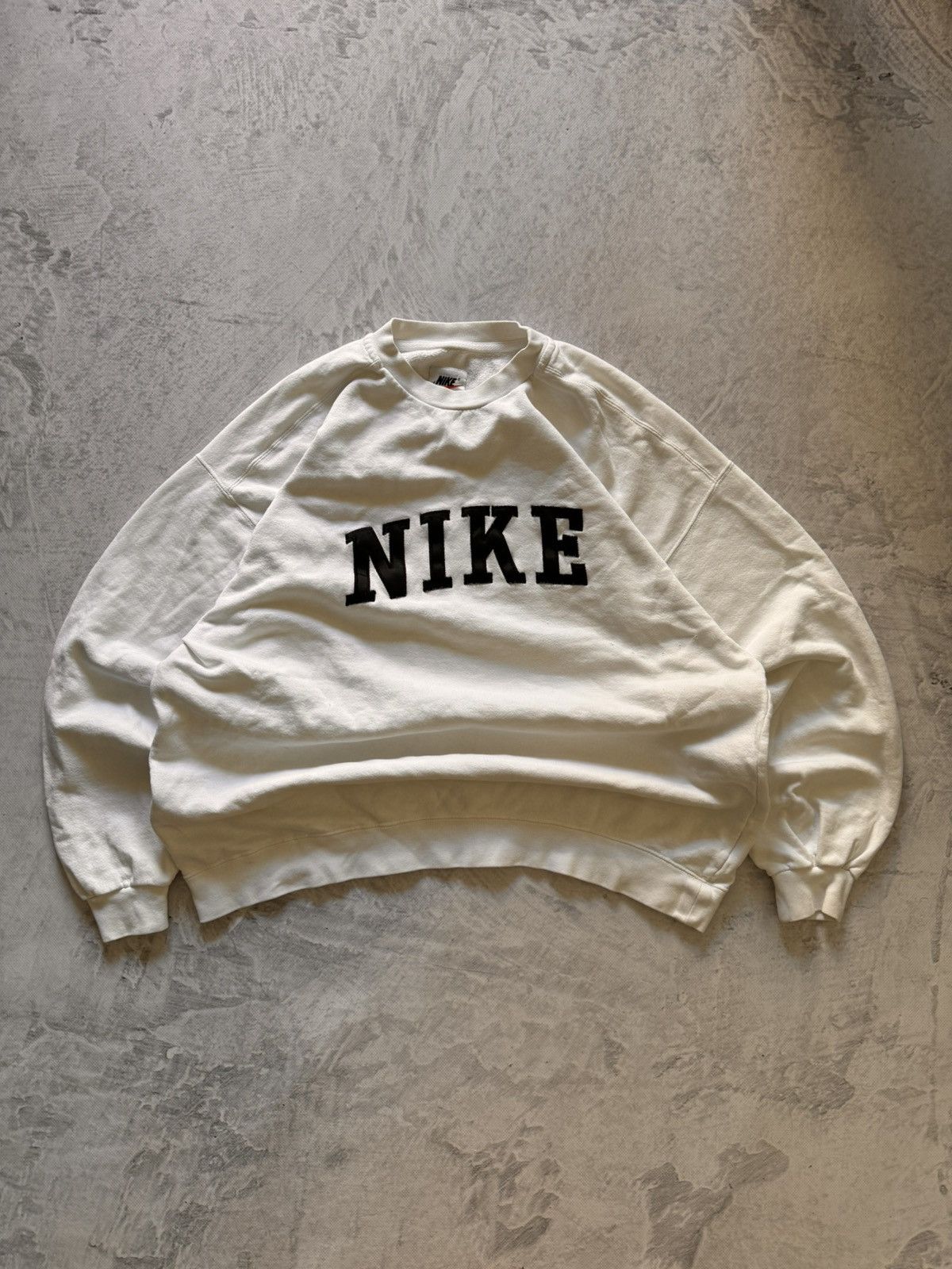 Nike × Vintage NIKE VINTAGE CENTER LOGO OVERSIZE BOXY SWEATSHIRT Size US XL / EU 56 / 4 - 1 Thumbnail