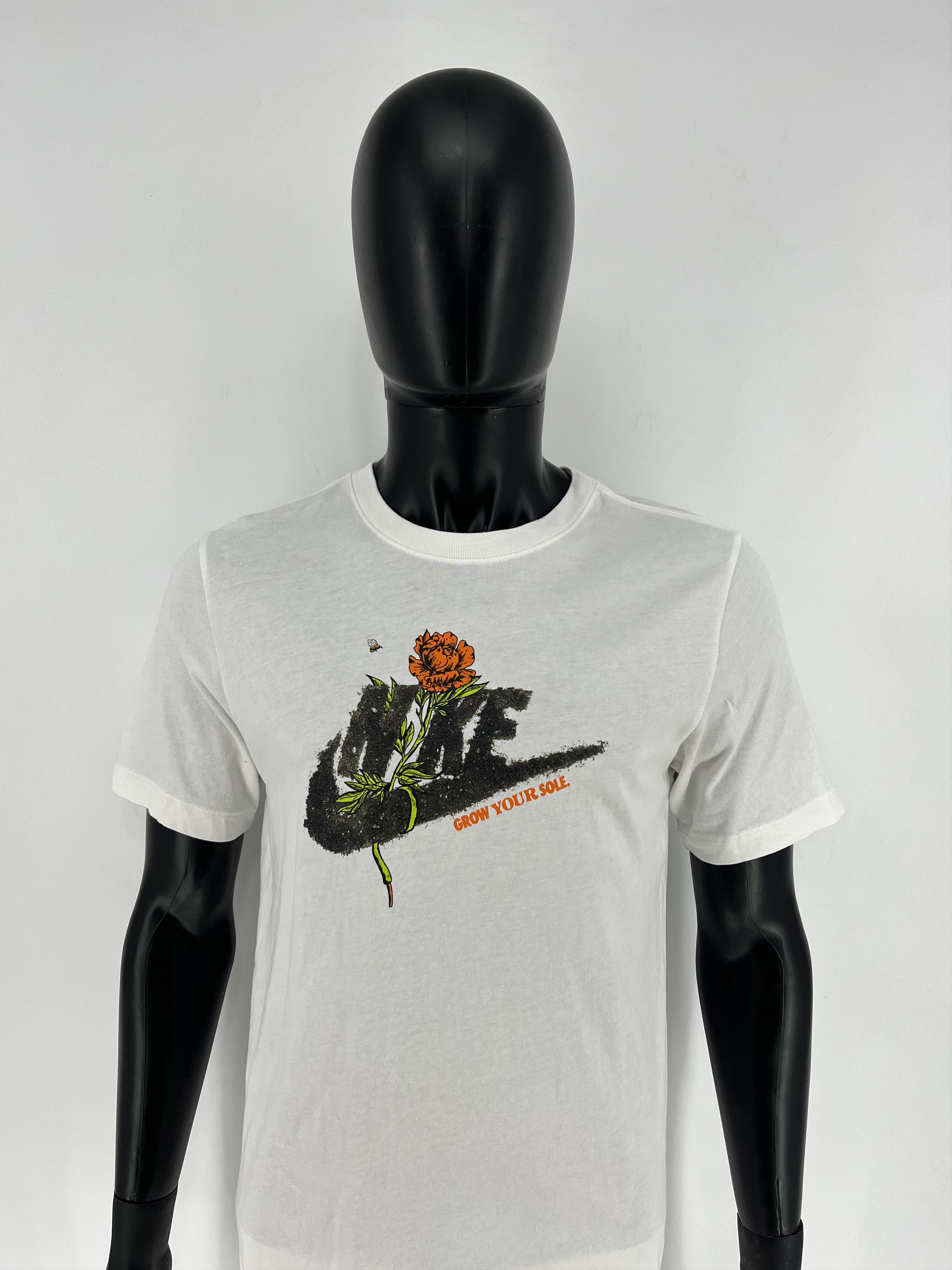 Nike Nike Men's Grow Your Soul T-Shirt in White Size S Size US S / EU 44-46 / 1 - 1 Thumbnail