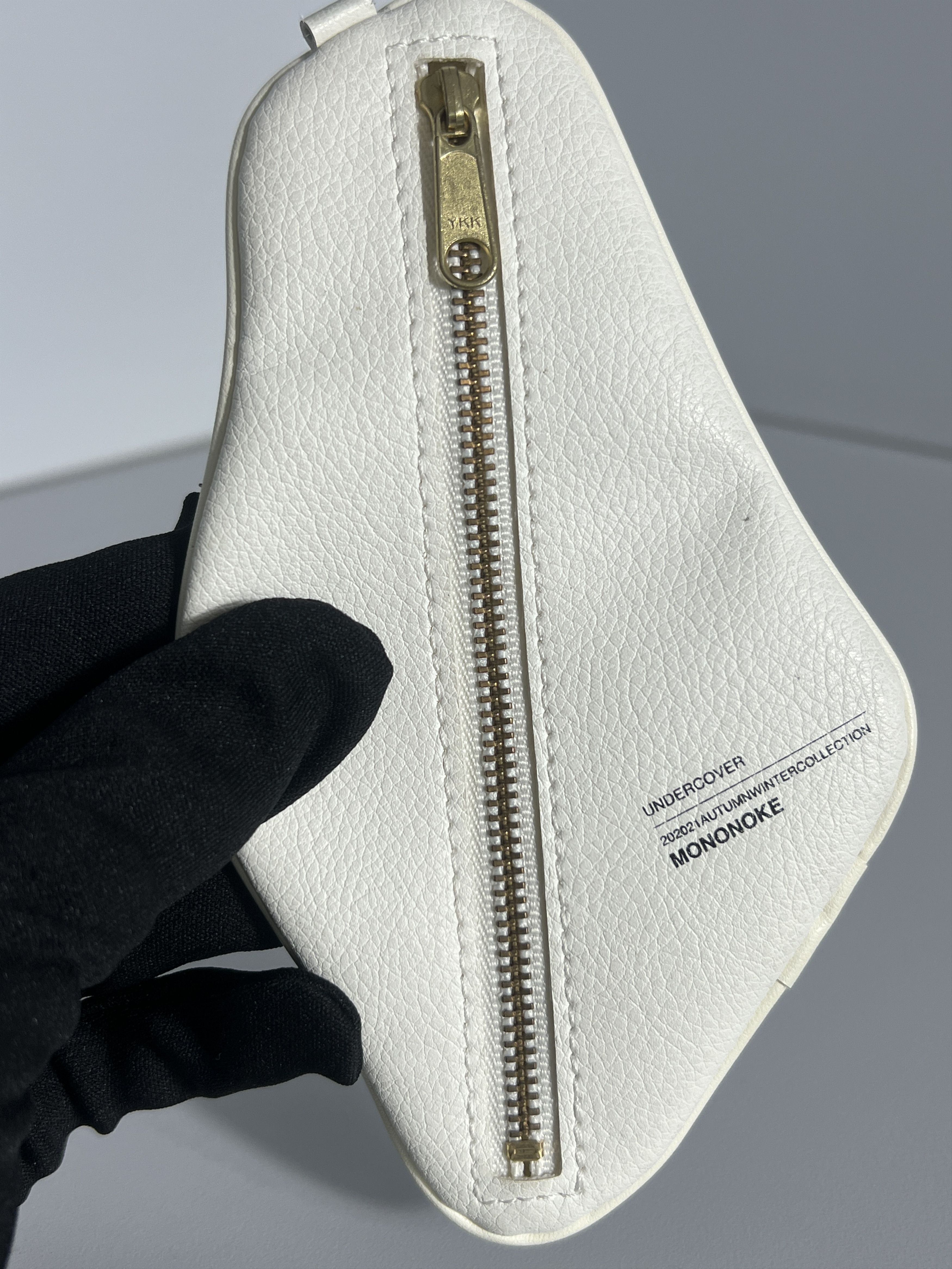 Undercover Undercover AW20 Mononoke Cat Leather Zip Coin Pouch Keychain Size ONE SIZE - 4 Thumbnail