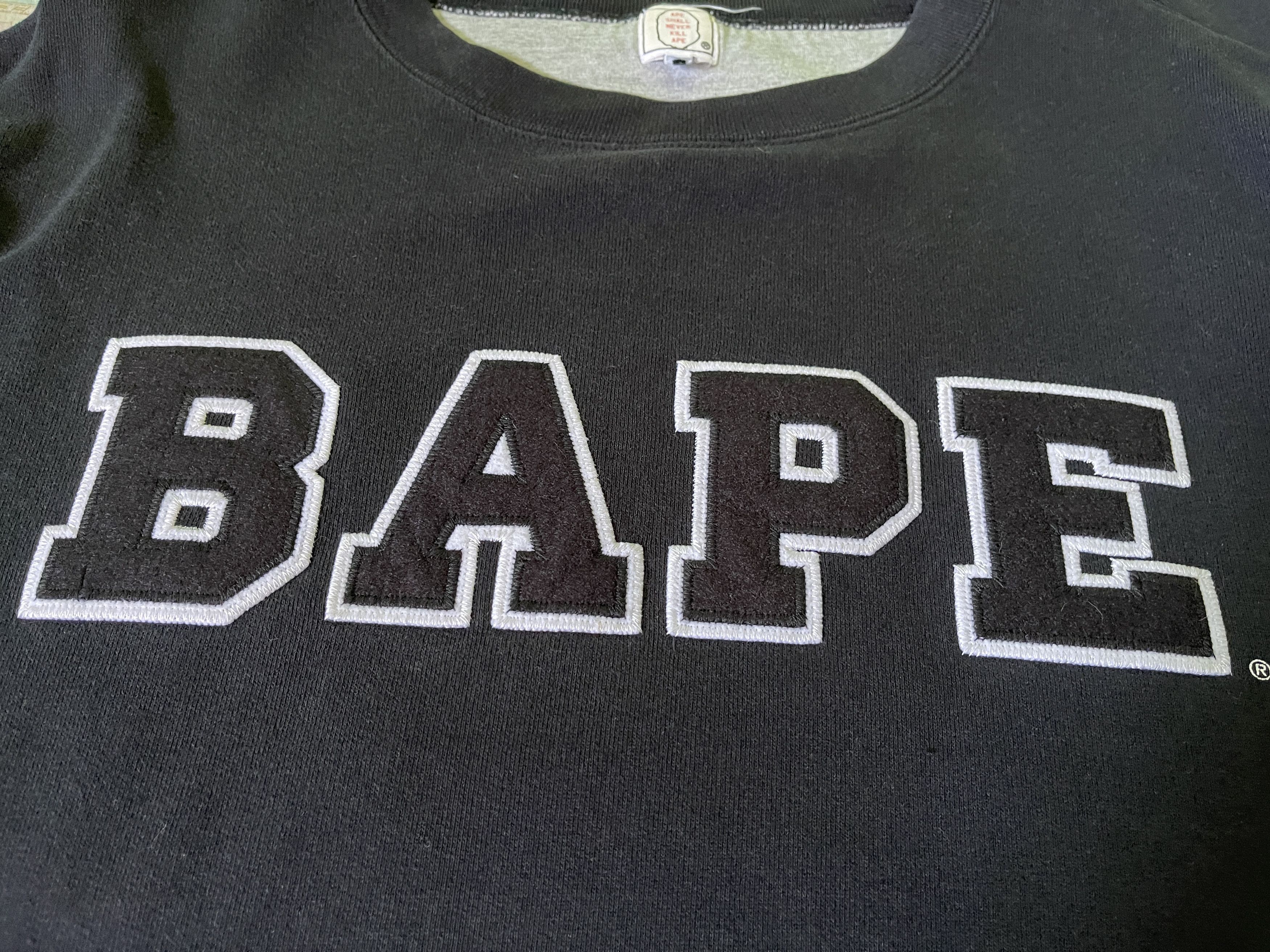 Bape Bape Crewneck Size US L / EU 52-54 / 3 - 4 Thumbnail