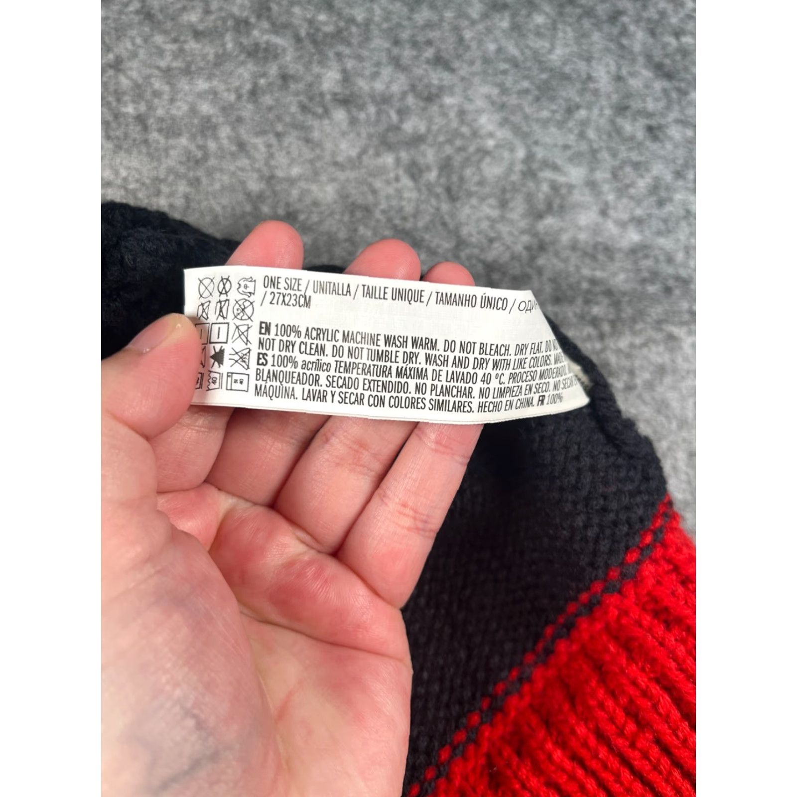 FOREVER 21 Beanie Hat Women One Size Blue Red Cable Knit 100% Acrylic Pom Knit Solid Casual Travel Autumn Winter Spring/Summer Womens Beanie