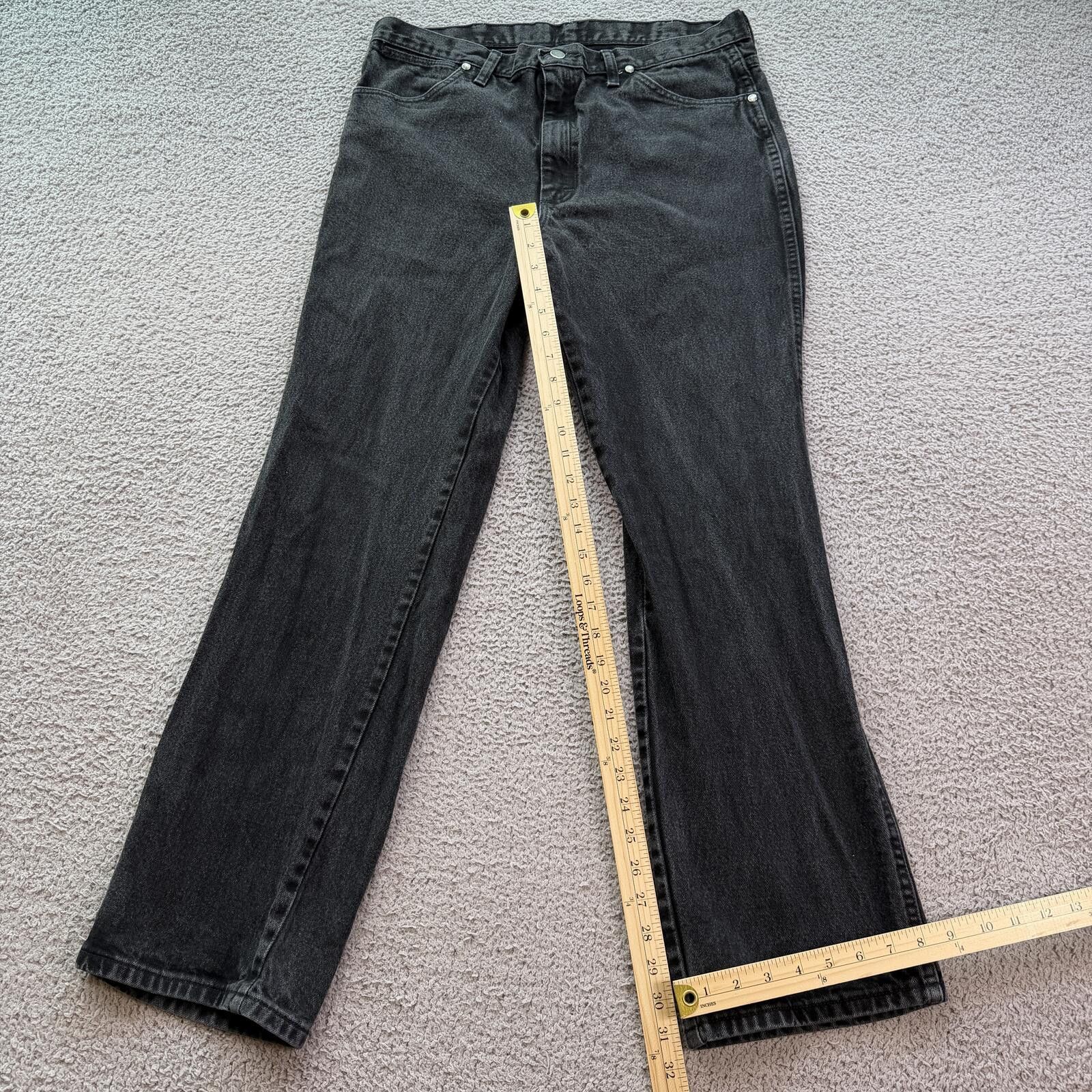 Wrangler Wrangler Black Wash Relaxed Fit Baggy Y2K Skater Jeans 35x32 Size US 35 - 4 Thumbnail