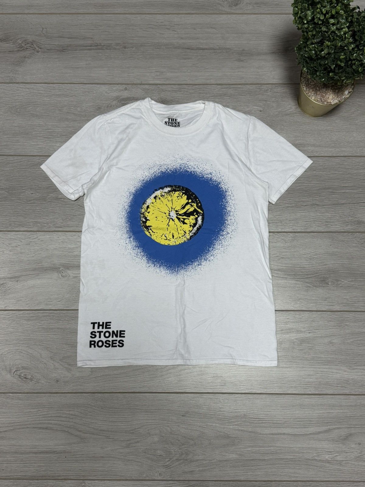 Band Tees The Stone Roses tee shirt lemon 2017 vintage Size US M / EU 48-50 / 2 - 1 Thumbnail