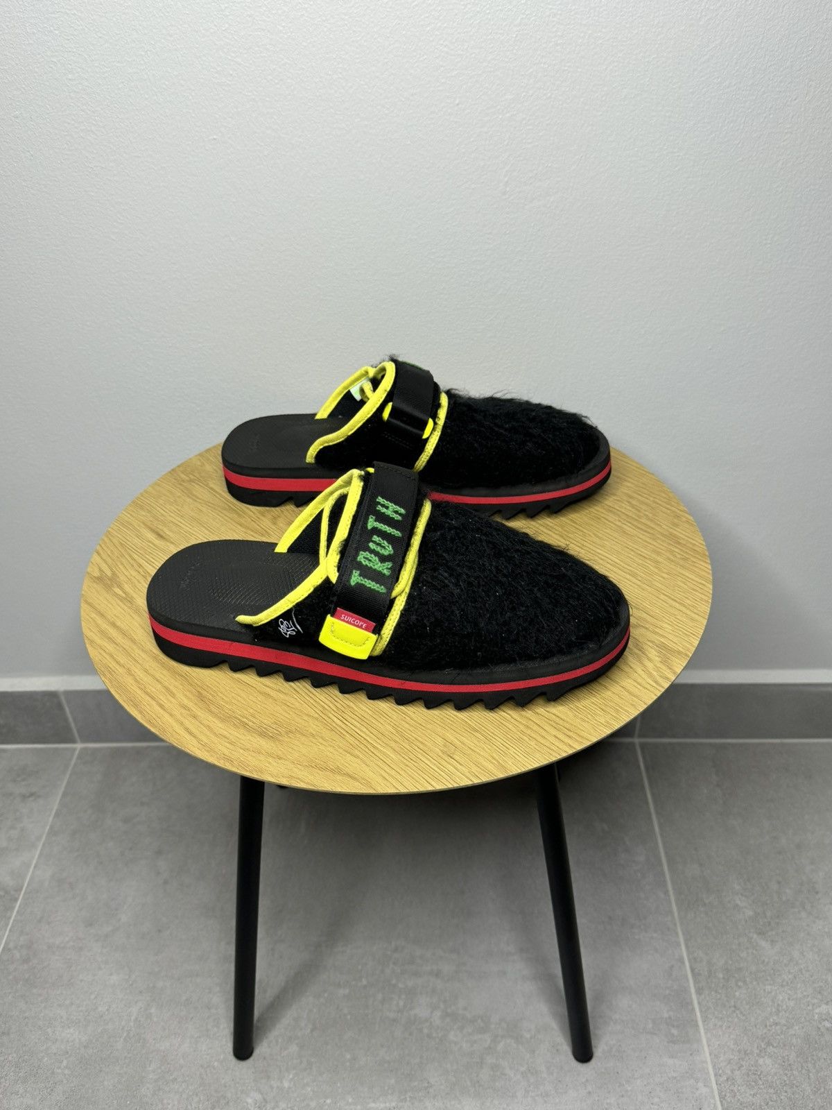 image of Suicoke × The Elder Statesman Women's Zavo-Cabes Slides in Black (Size 9)