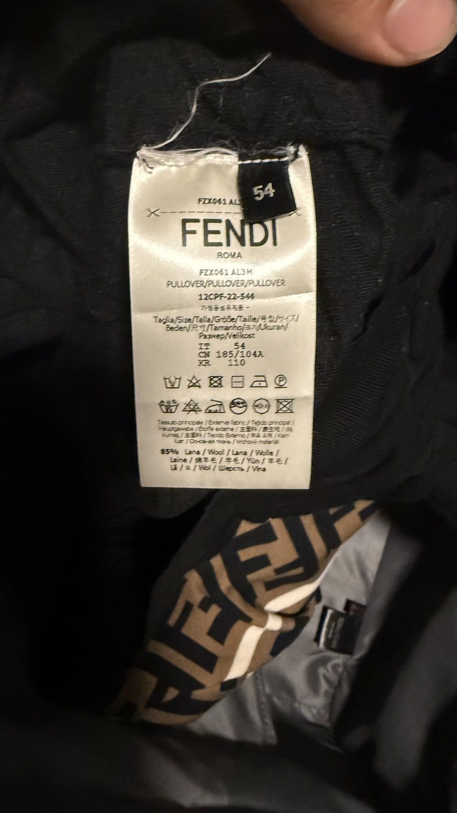 Fendi FENDI Logo Embossed Stretch Wool Sweater Size US L / EU 52-54 / 3 - 5 Thumbnail