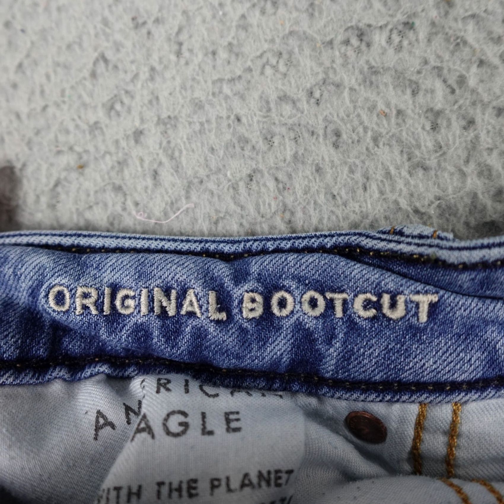 American Eagle Outfitters American Eagle Jeans Mens 32x32 Blue Denim Bootcut Distressed Airflex Regular Size 32 Mens Jeans Azul? Size US 32 / EU 48 - 4 Thumbnail