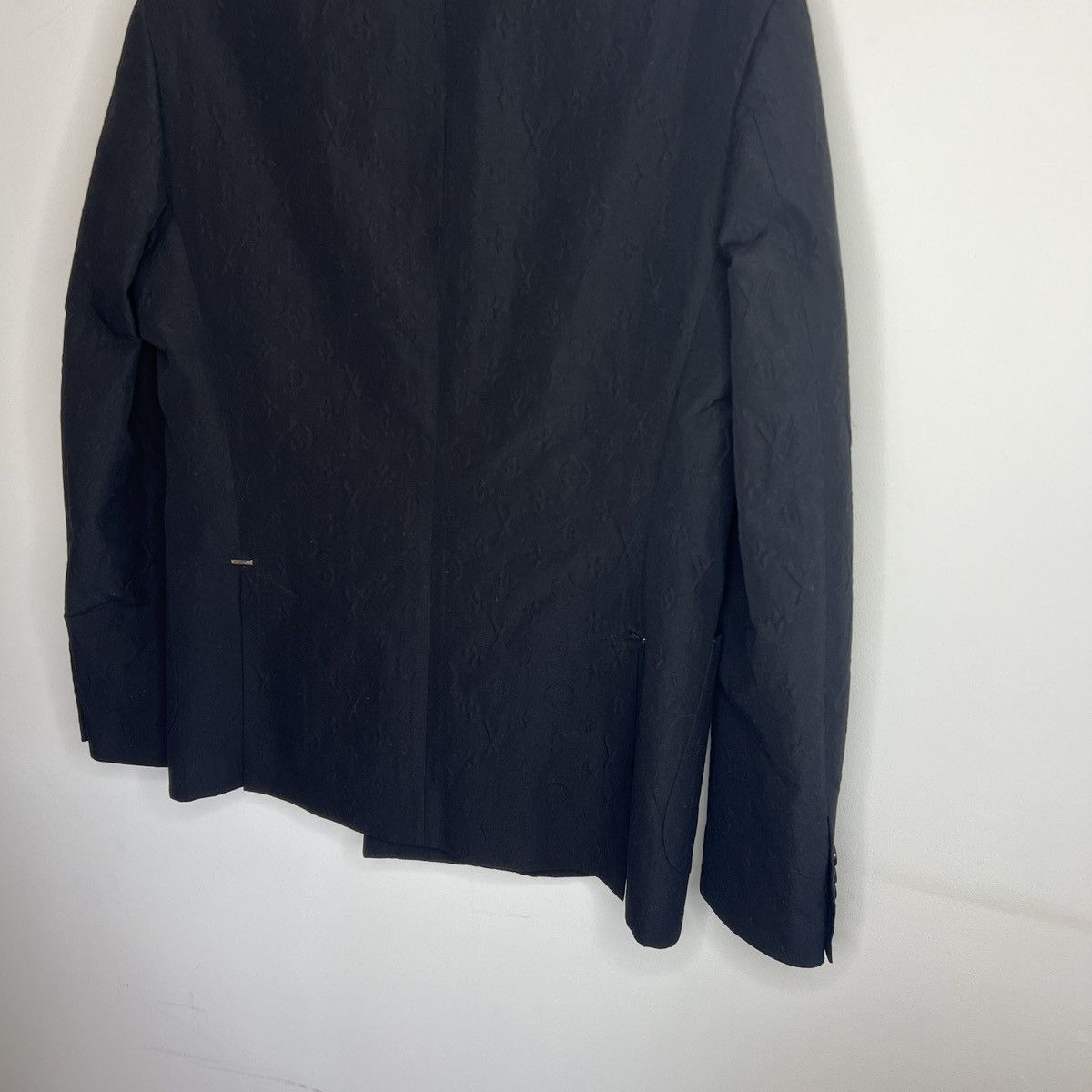Louis Vuitton Louis Vuitton LV black monogram double breasted blazer 48 Size 48R - 9 Thumbnail