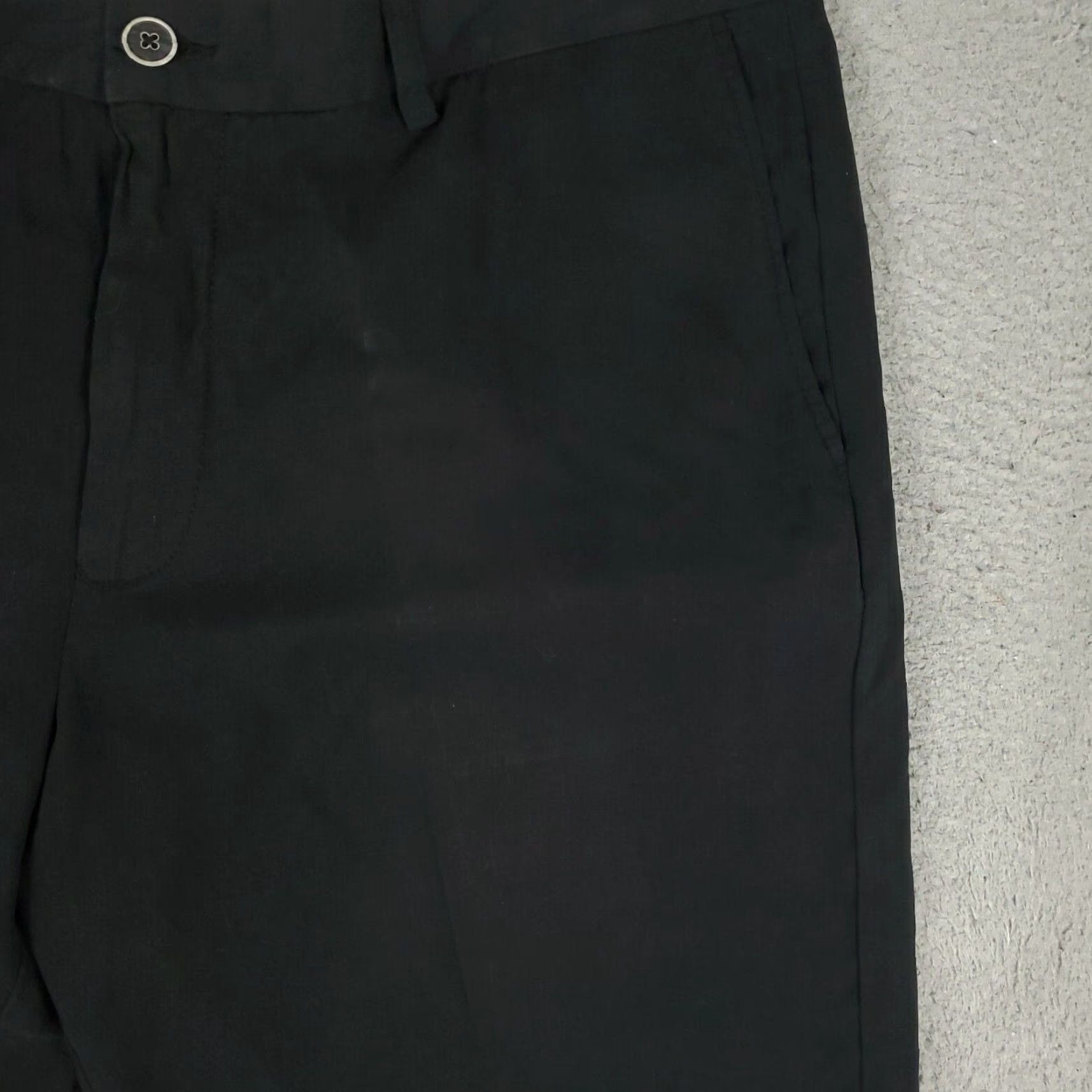 Tommy Bahama VINTAGE Tommy Bahama Shorts Mens Size 40 Flat Front Silk Black Casual Chino Size US 40 / EU 56 - 3 Thumbnail